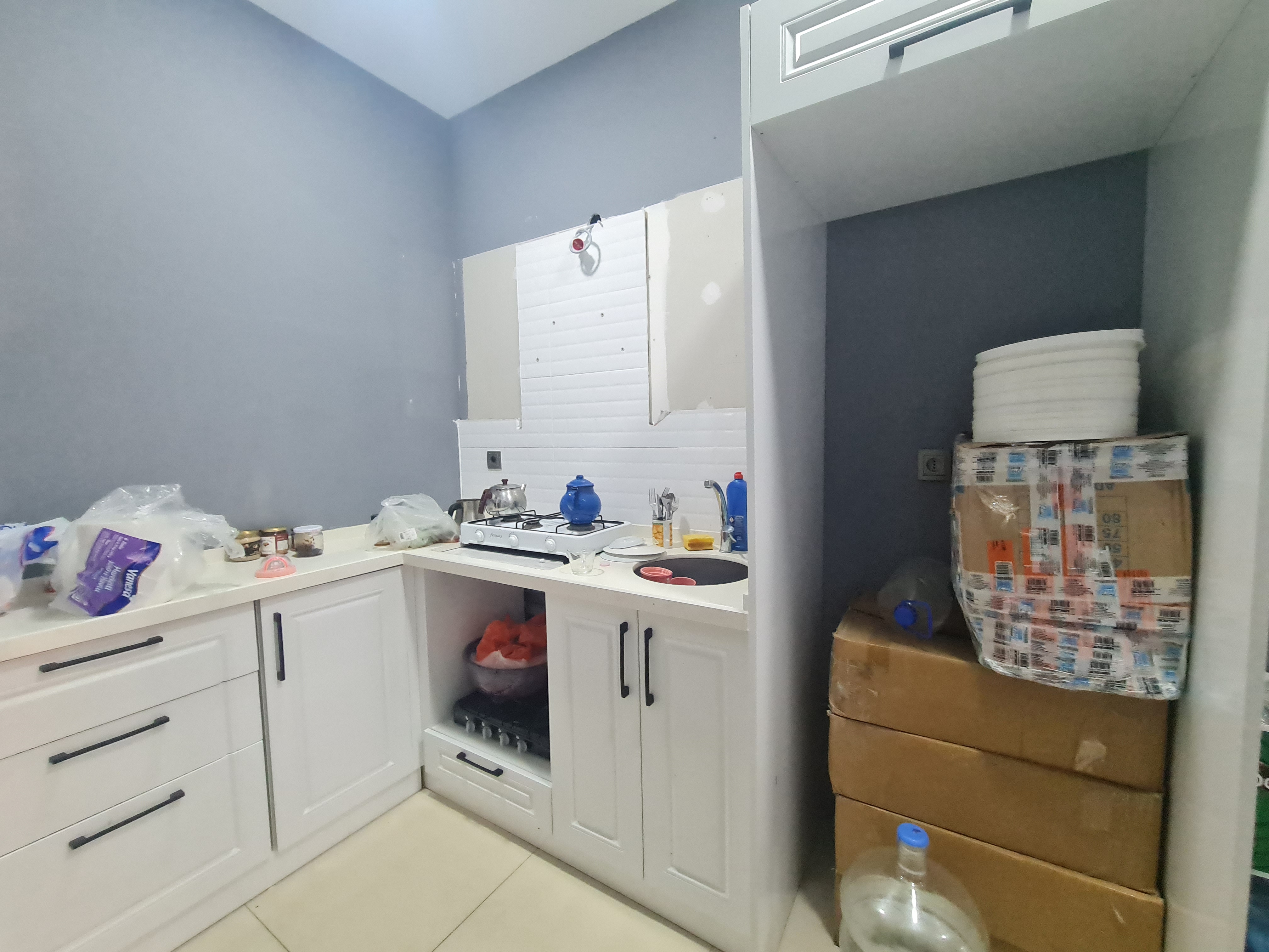 ATA CADDESİNDE 200M2 SATILIK DÜKKAN