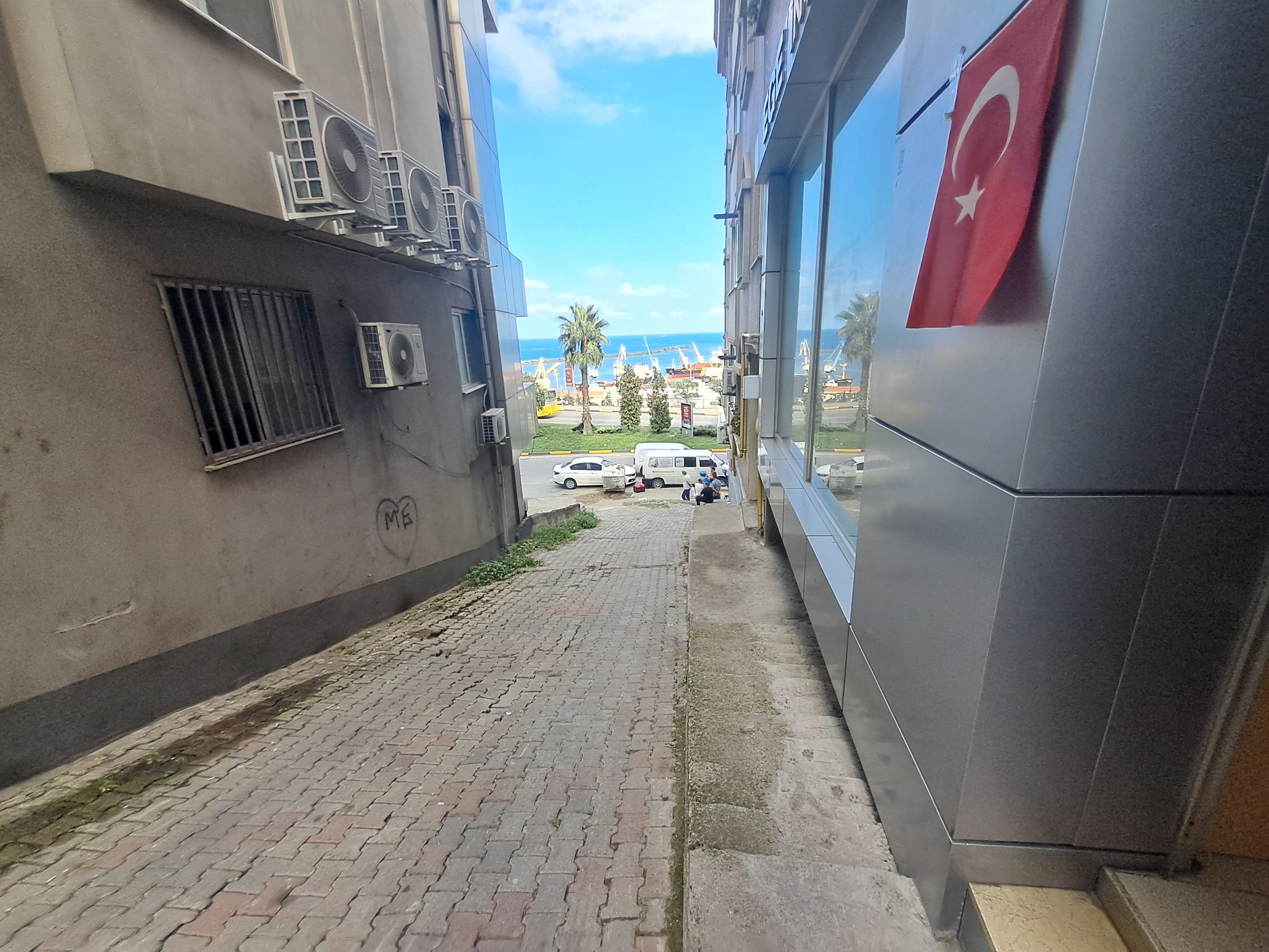 MABEL GAYRİMENKUL MEYDAN'A 5 DK 2+1 DAİRE