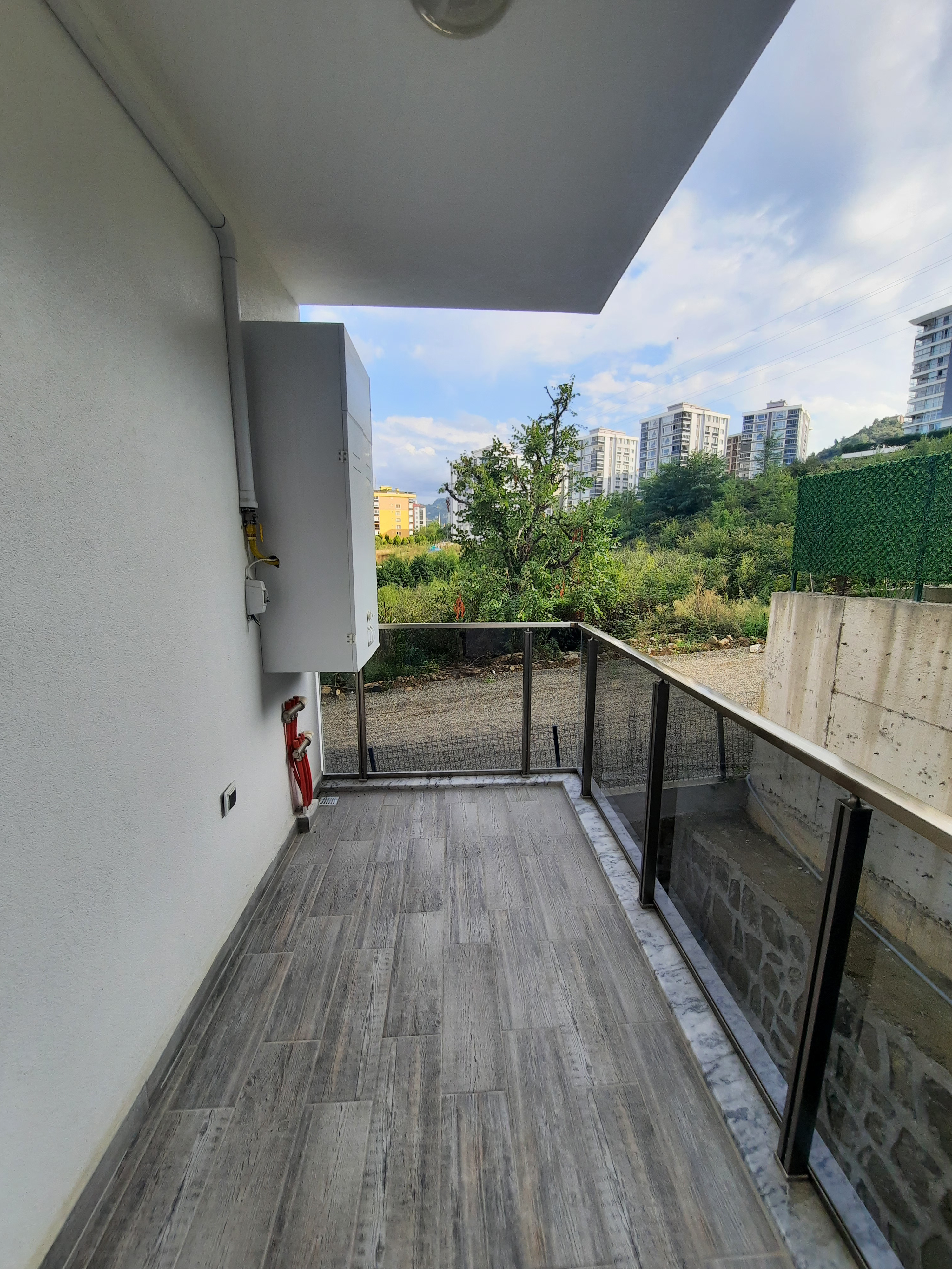 BOMONTİ EVLERİ KİRALIK 1+1