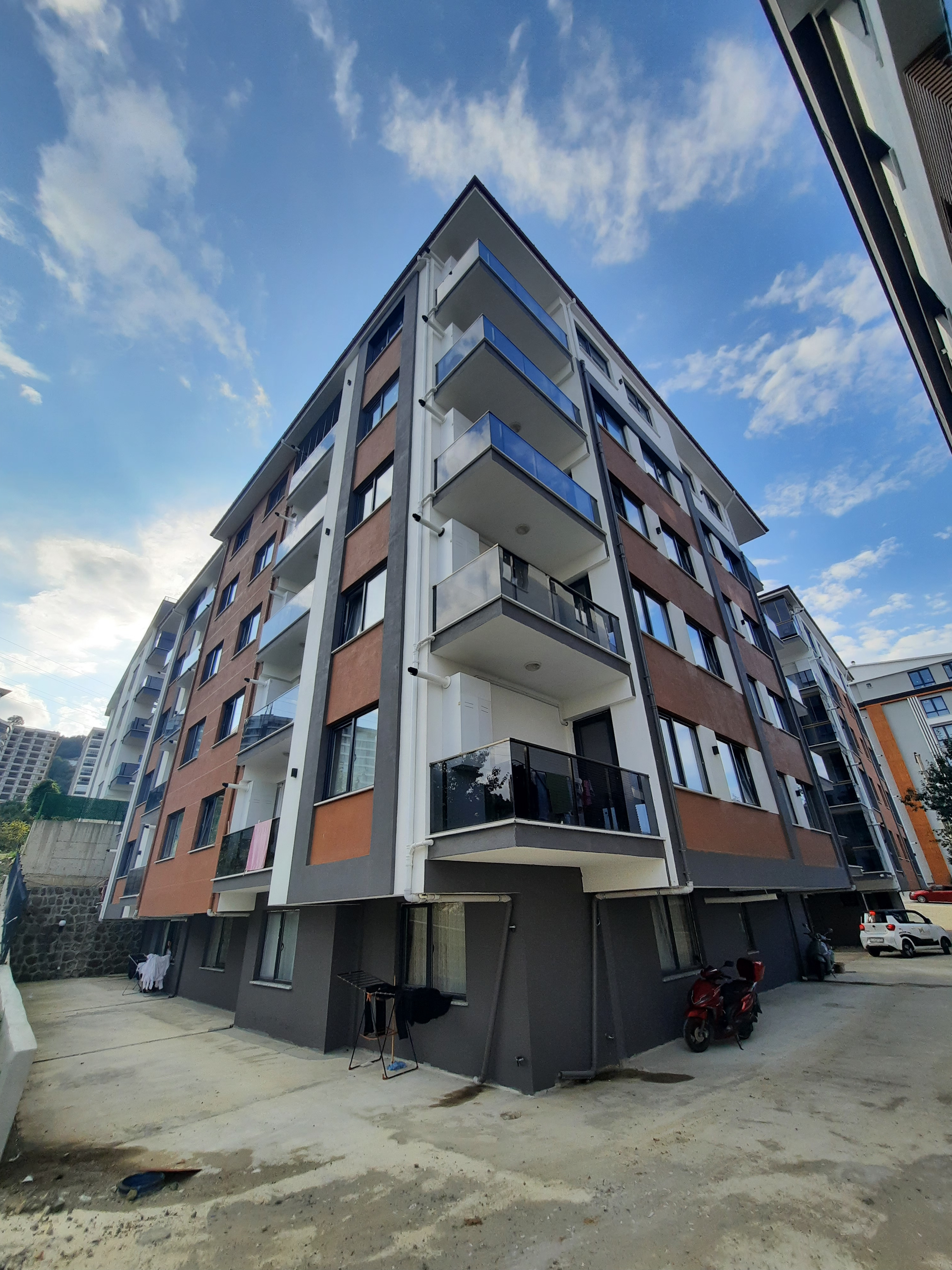 BOMONTİ EVLERİ KİRALIK 1+1