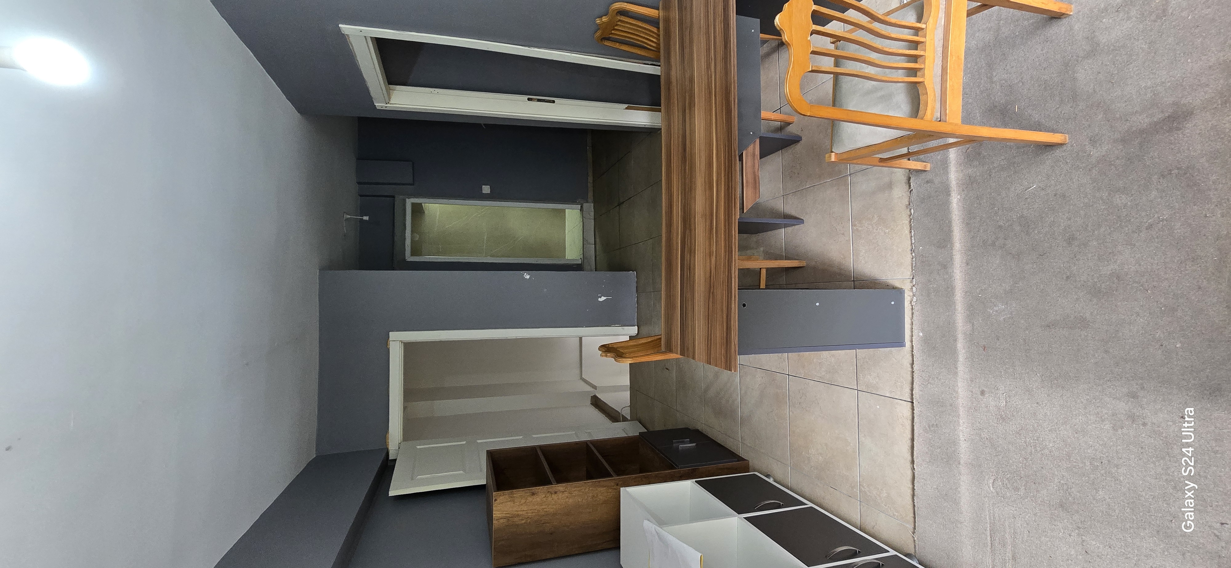 MERKEZDE ANAYOLA CEPHE ASMA KATLI SATILIK İŞYERİ