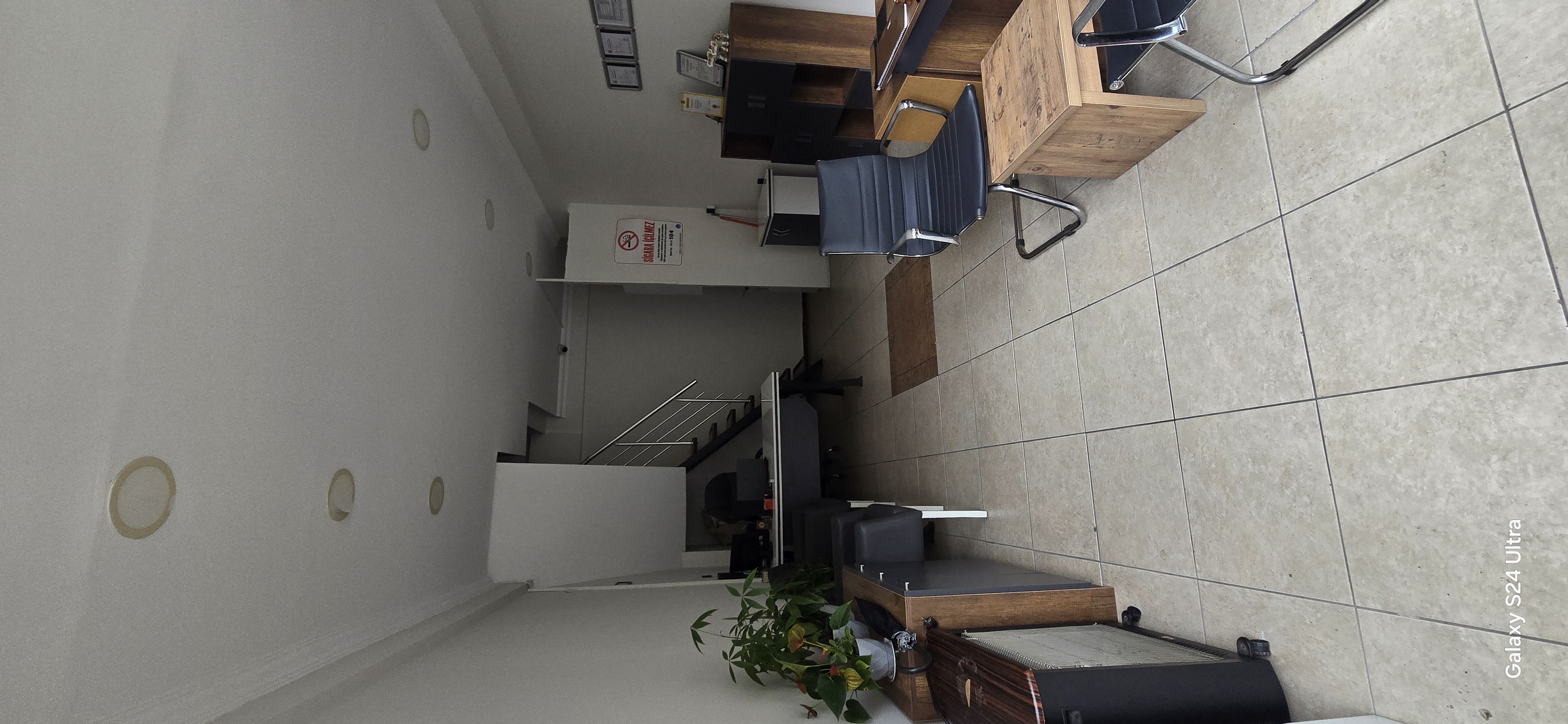 MERKEZDE ANAYOLA CEPHE ASMA KATLI SATILIK İŞYERİ