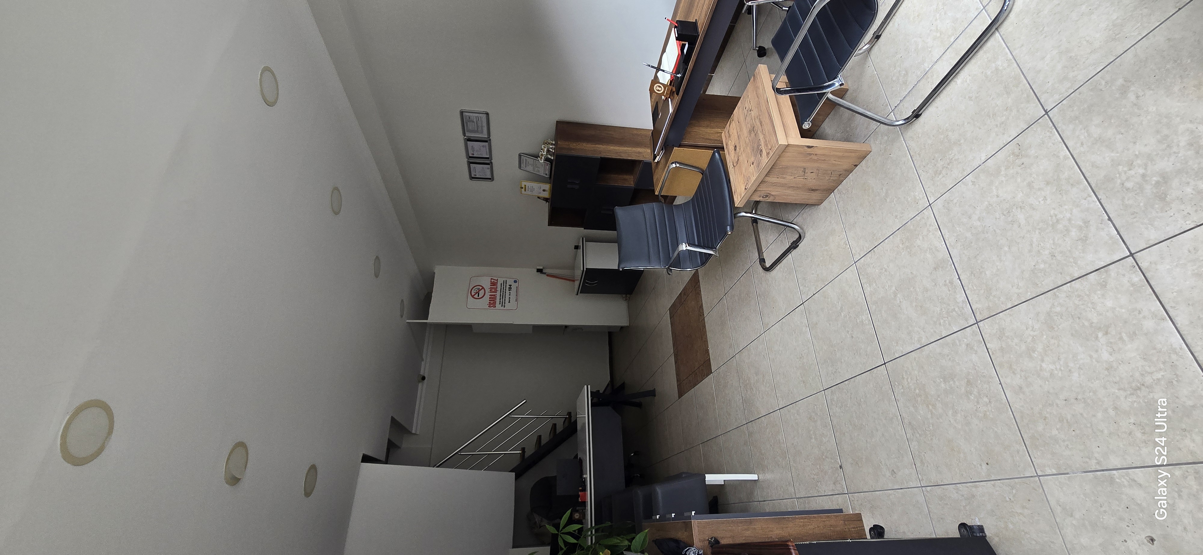 MERKEZDE ANAYOLA CEPHE ASMA KATLI SATILIK İŞYERİ