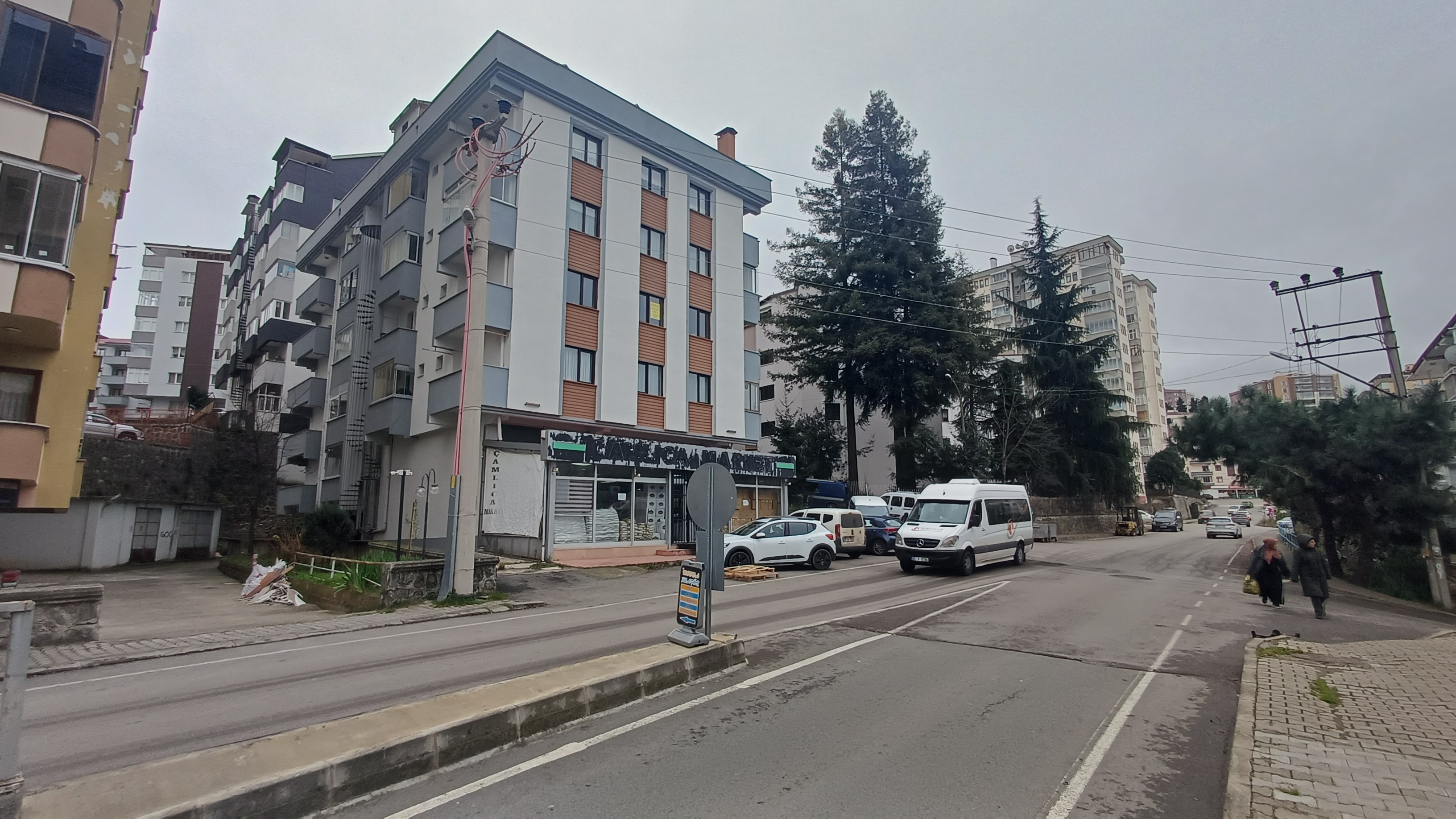 MABEL TOPALOĞLU GÜVENCESİYLE SOĞUKSUDA SATILIK DÜKKAN