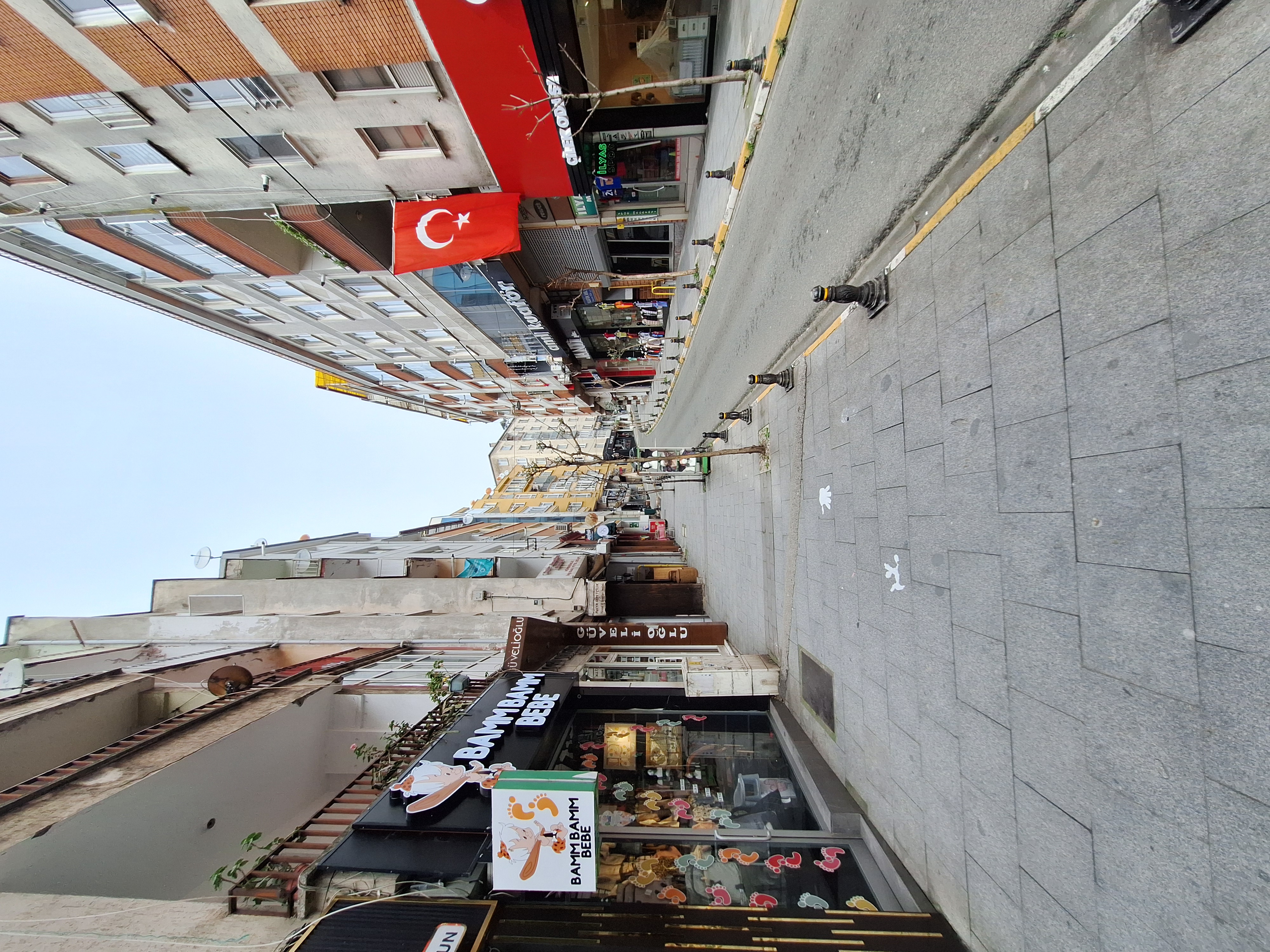 SATILIK DÜKKAN MERKEZ