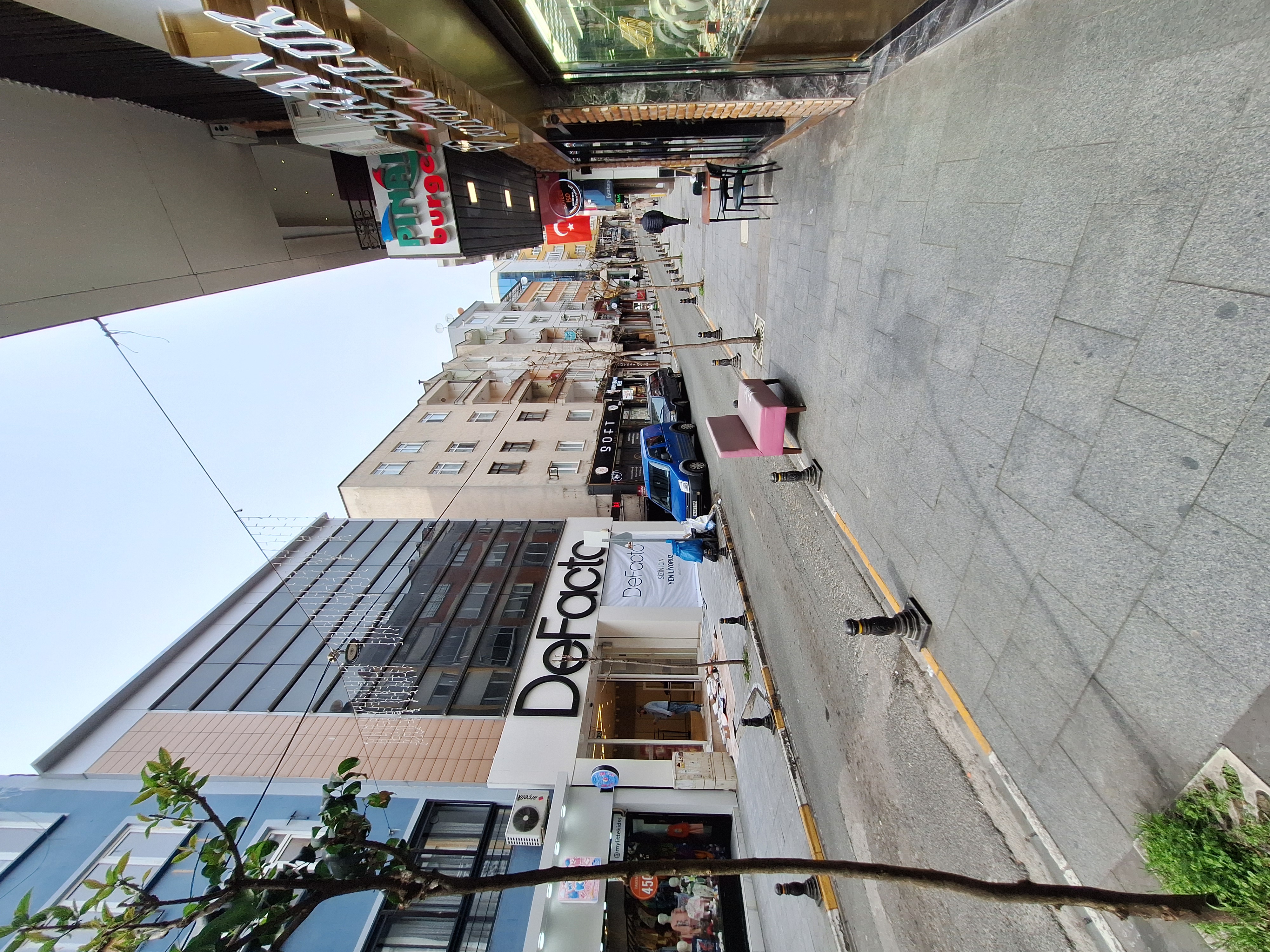 SATILIK DÜKKAN MERKEZ