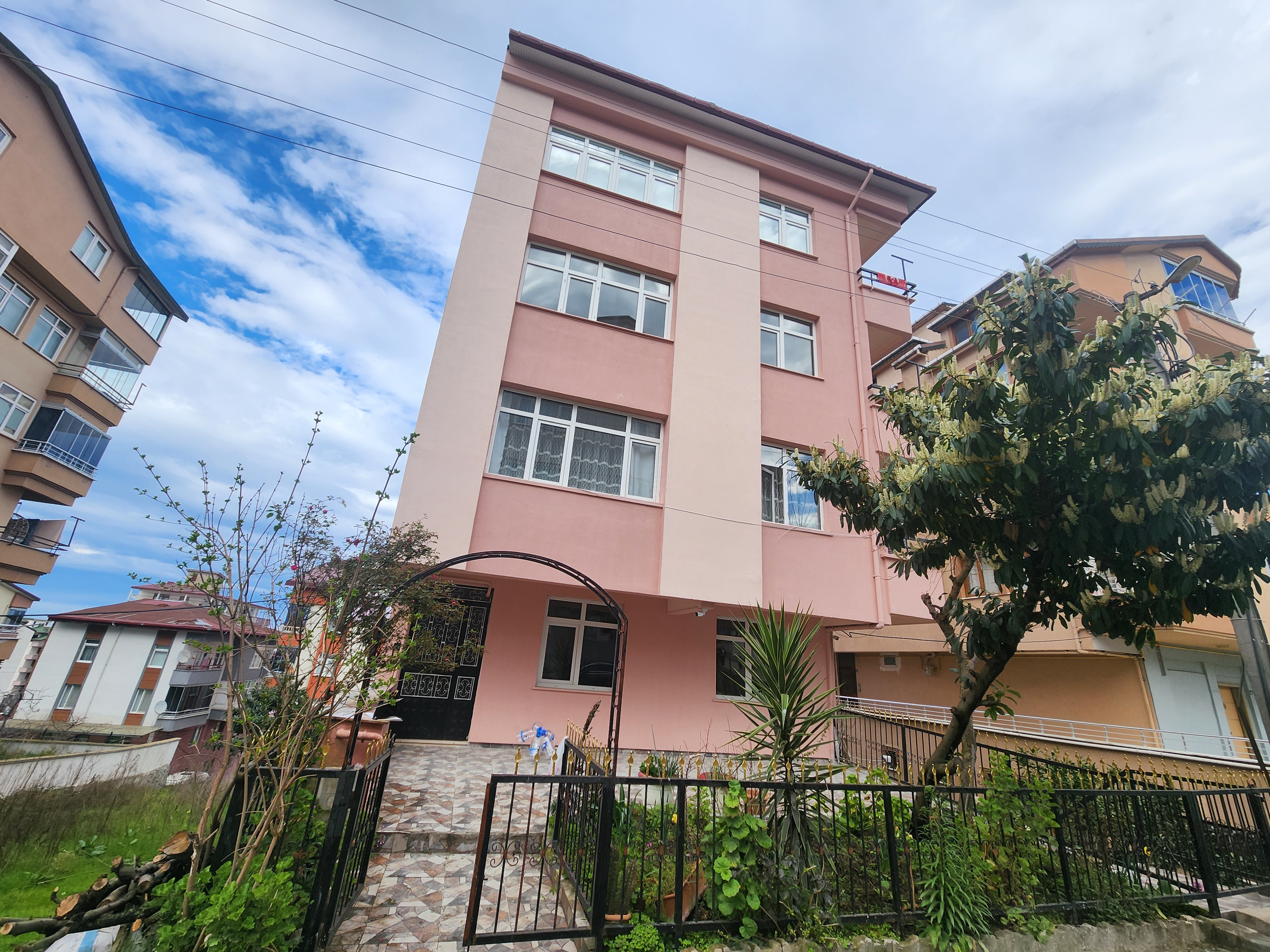 ŞAHİNCİLİ 3+1 KİRALIK