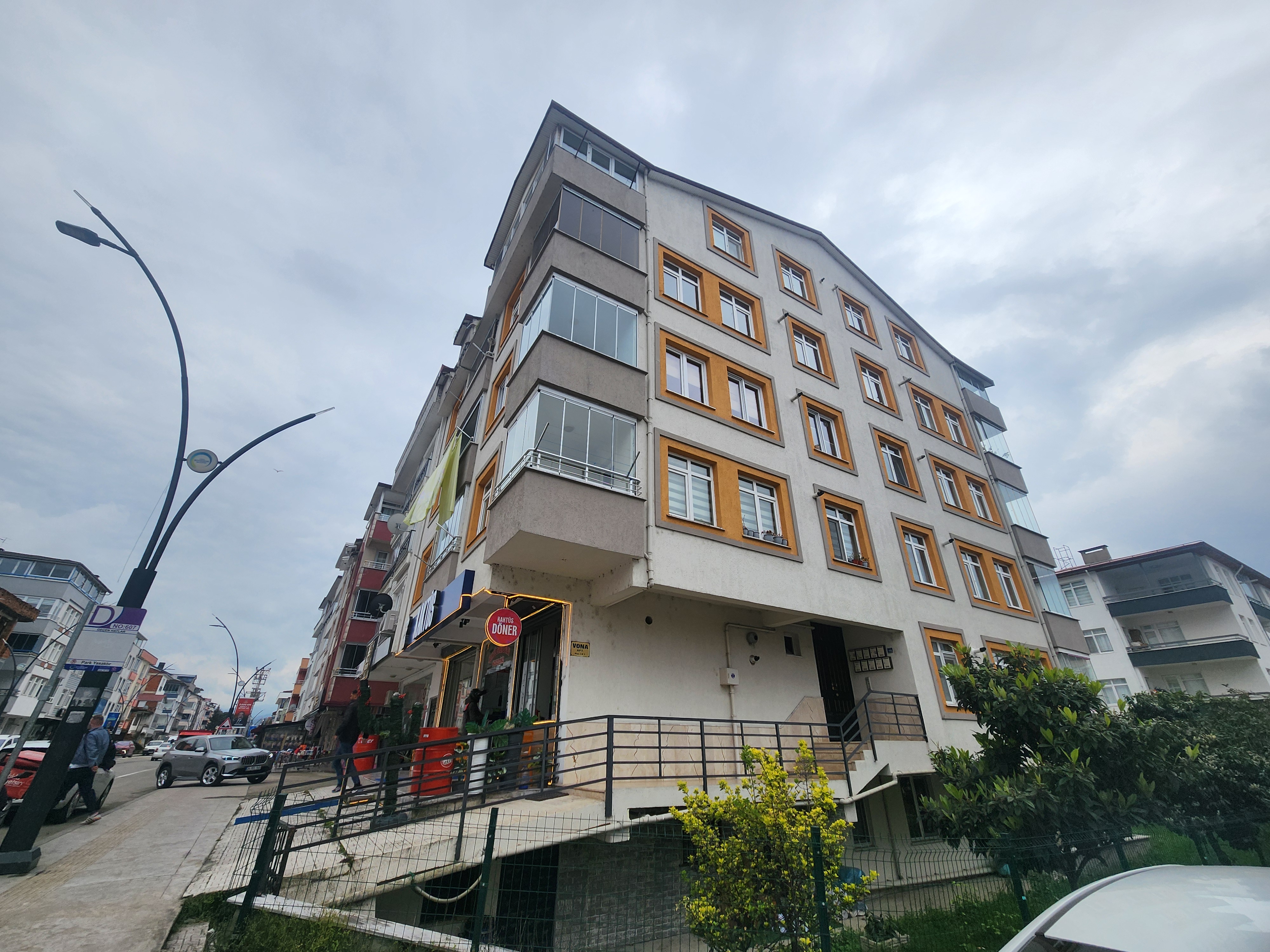 MABEL'DEN DURUGÖL'DE SATILIK 2+1 DAİRE-SAHİLE YAKIN CADDE ÜZERİ