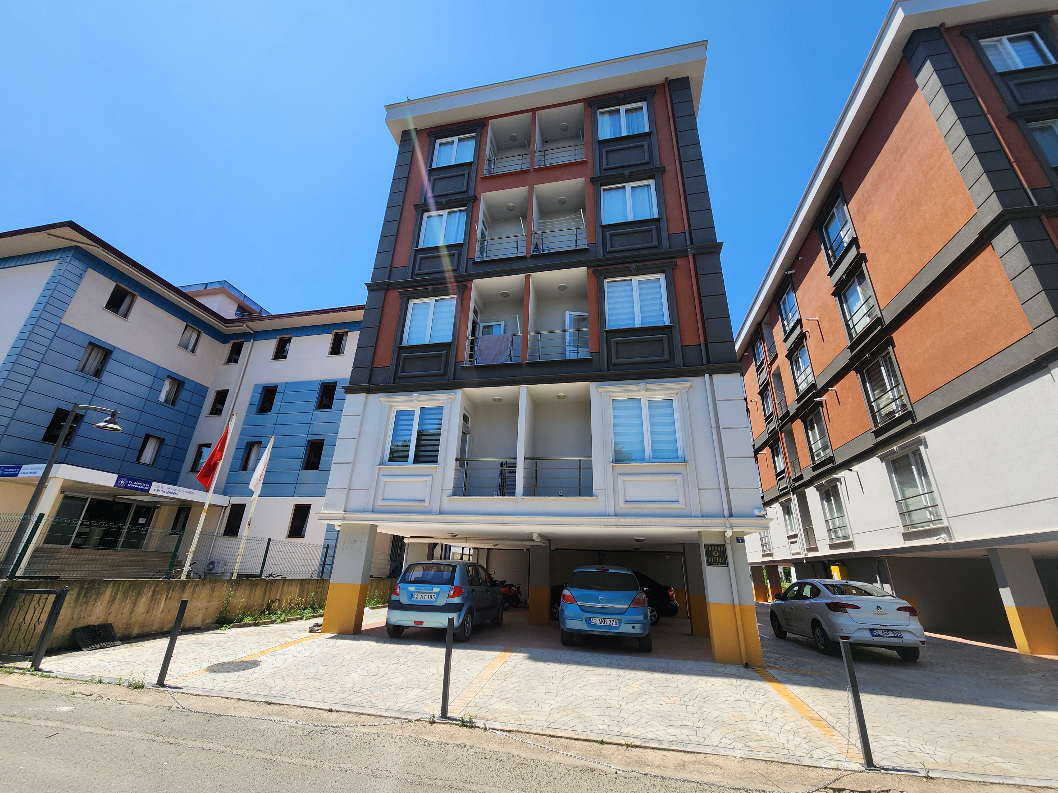 MABEL'DEN CUMHURİYET MAH 1+1 EŞYALI DAİRE