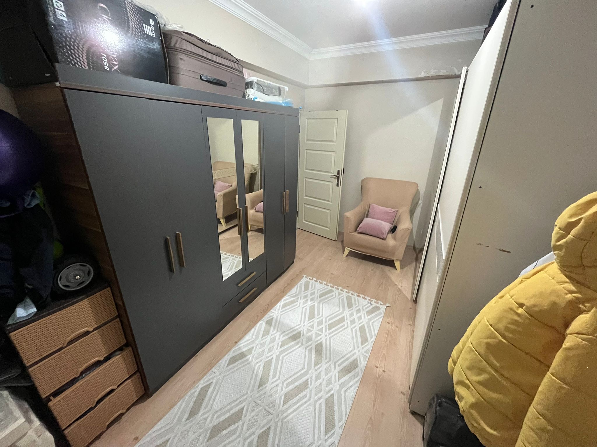 ÇUKURÇAYIR DA SATILIK 3+1 DAİRE