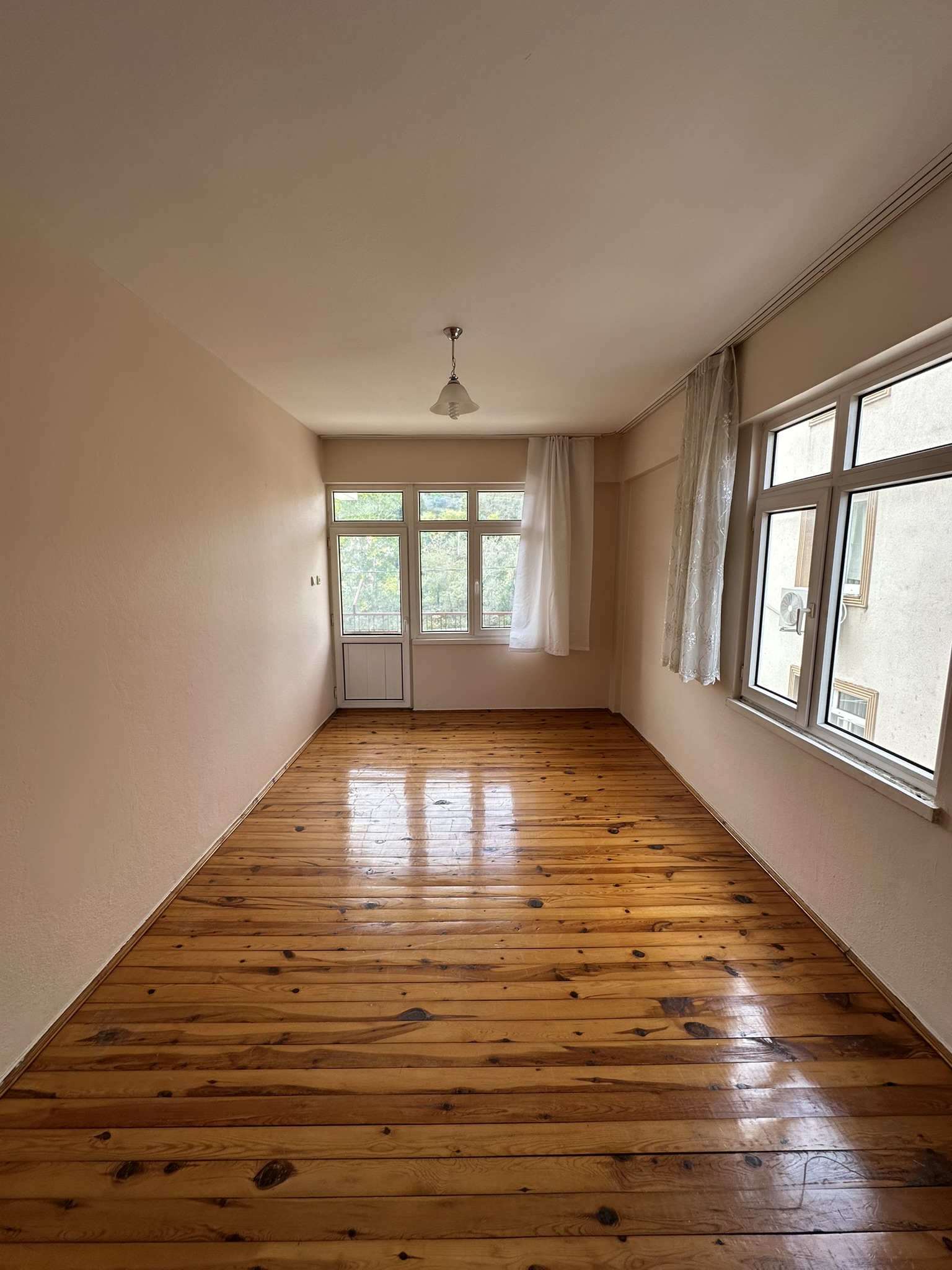 KÜÇÜKKÖY KİRALIK SOBALI 2+1