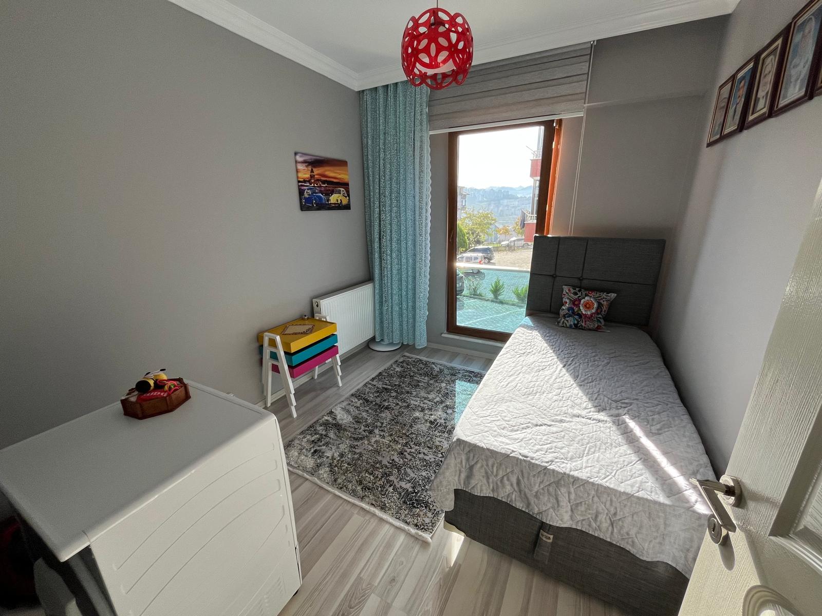 MABEL GAYRİMENKUL-ŞAHİNCİLİ M.-ÇAĞLAYAN SİTESİNDE HAVUZLU 3+1