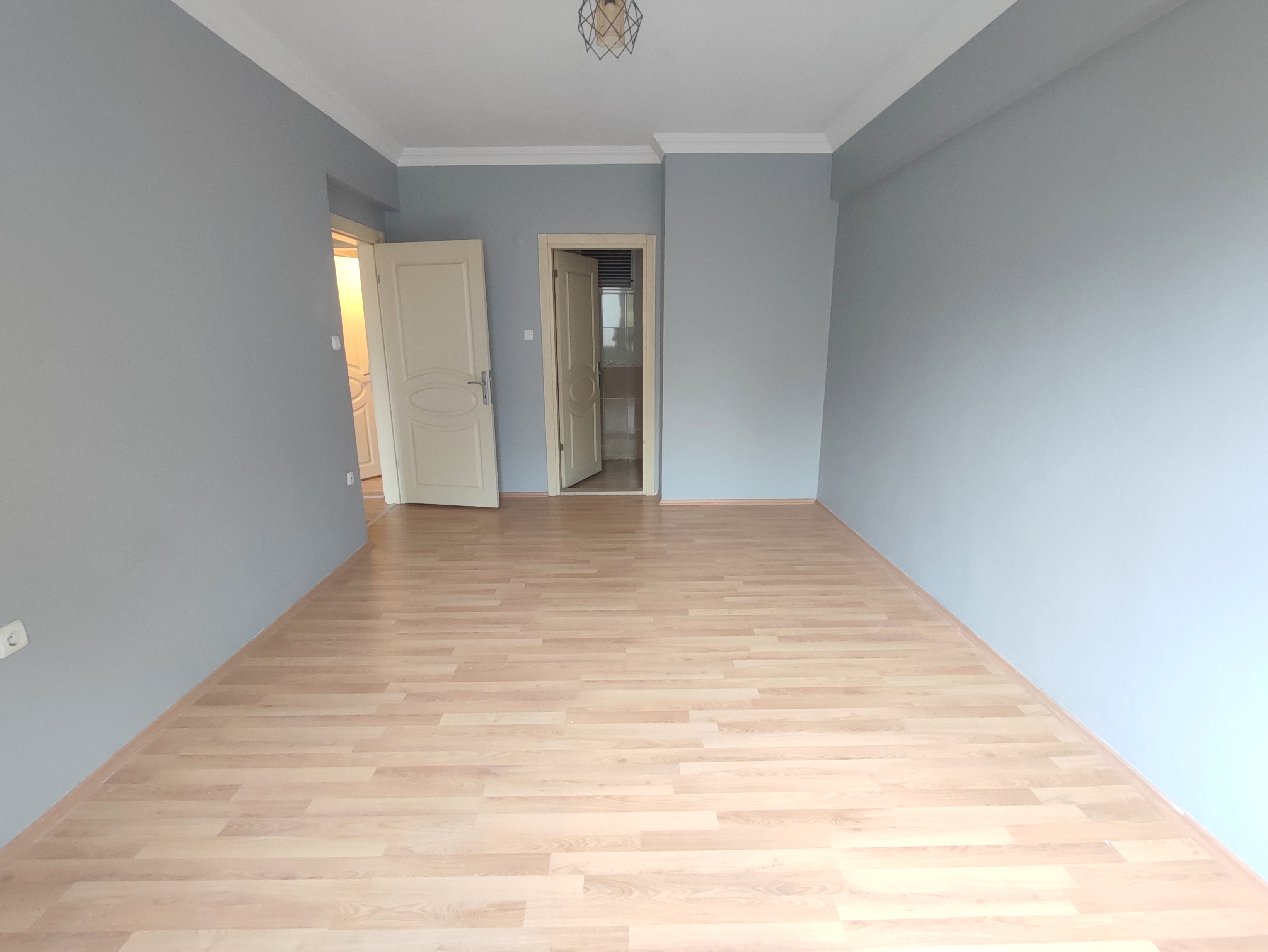 YOMRA SANCAK MAH.GENİŞ FERAH SATILIK DAİRE