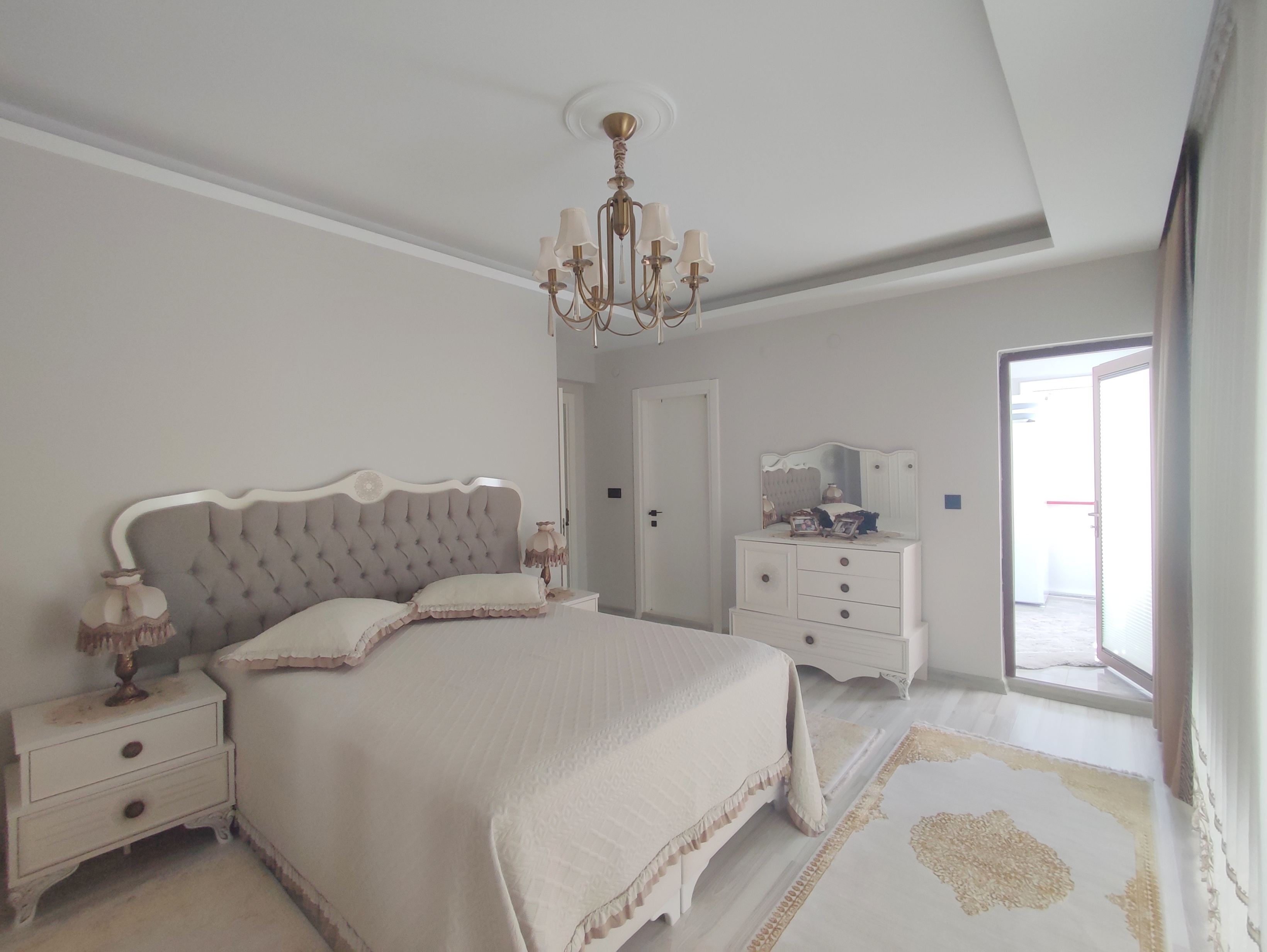 MABEL'DEN ÜNİVERSİTE MAH.GENİŞ FERAH DENİZ MANZARALI DAİRE