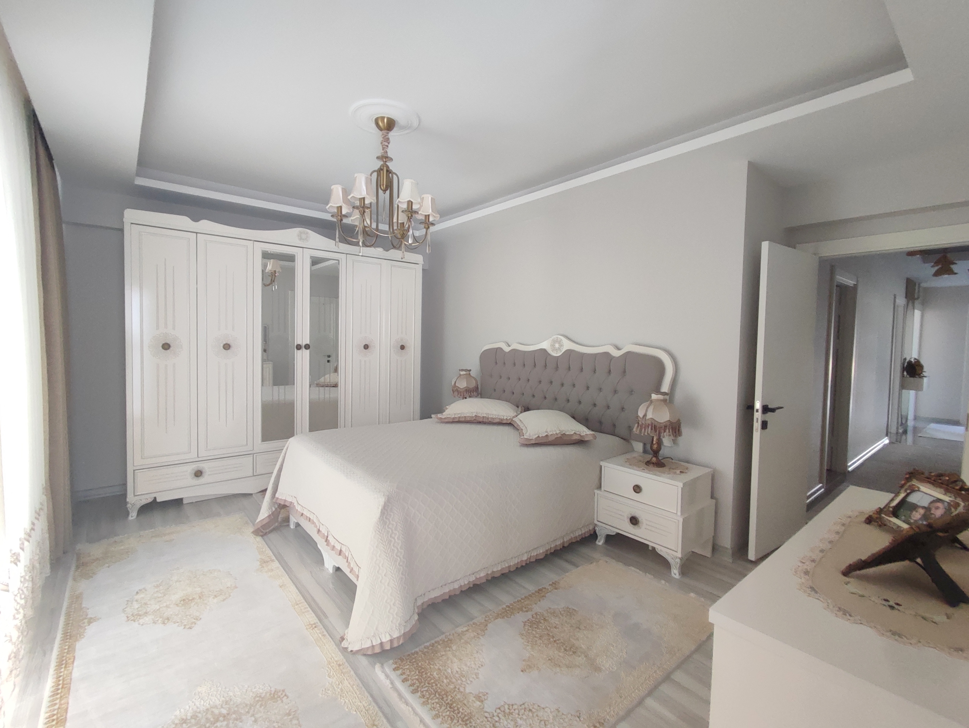 MABEL'DEN ÜNİVERSİTE MAH.GENİŞ FERAH DENİZ MANZARALI DAİRE