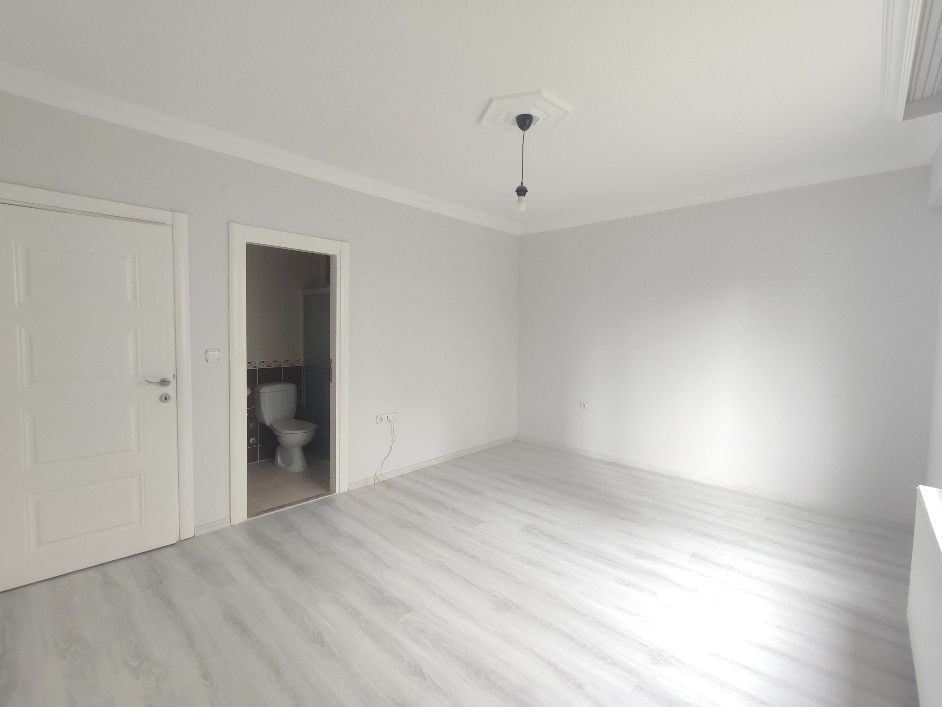 MABEL'DEN ÜNİVERSİTE MAH.GENİŞ FERAH DENİZ MANZARALI KİRALIK