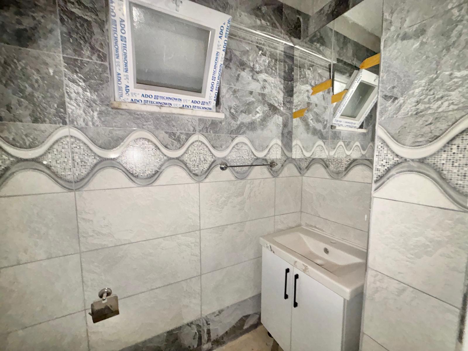 ŞARKİYE SATILIK-OFİS YAN SOKAĞI