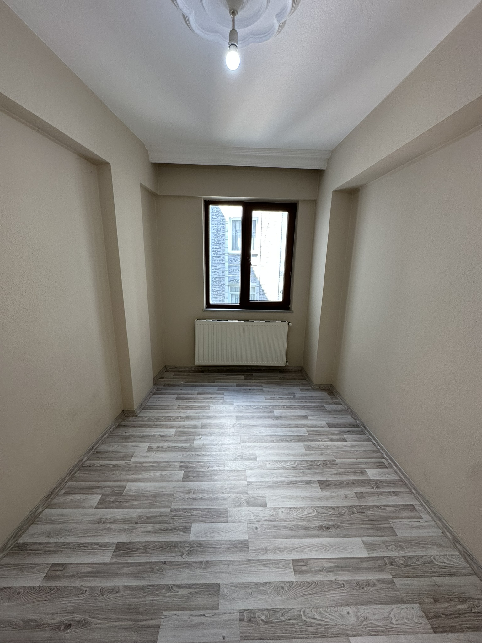 HACI HÜSEYİN MAH. POYRAZ SOKAK ASANSÖRLÜ DOĞALGAZLI 3+1 KİRALIK DAİRE