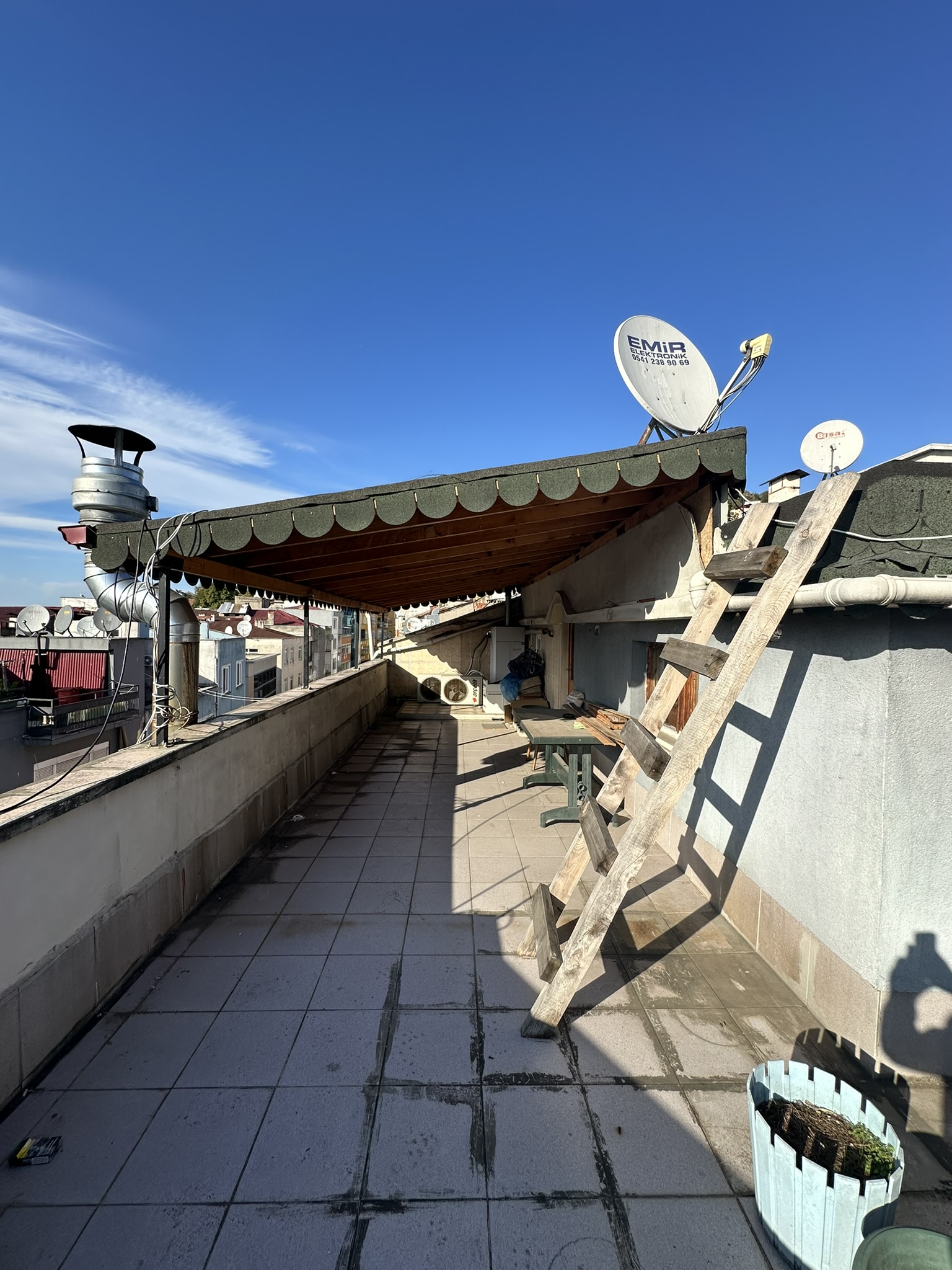 GAZİ CADDESİ BİTAT DÖNER ÜSTÜ TRİPLEKS OFİS