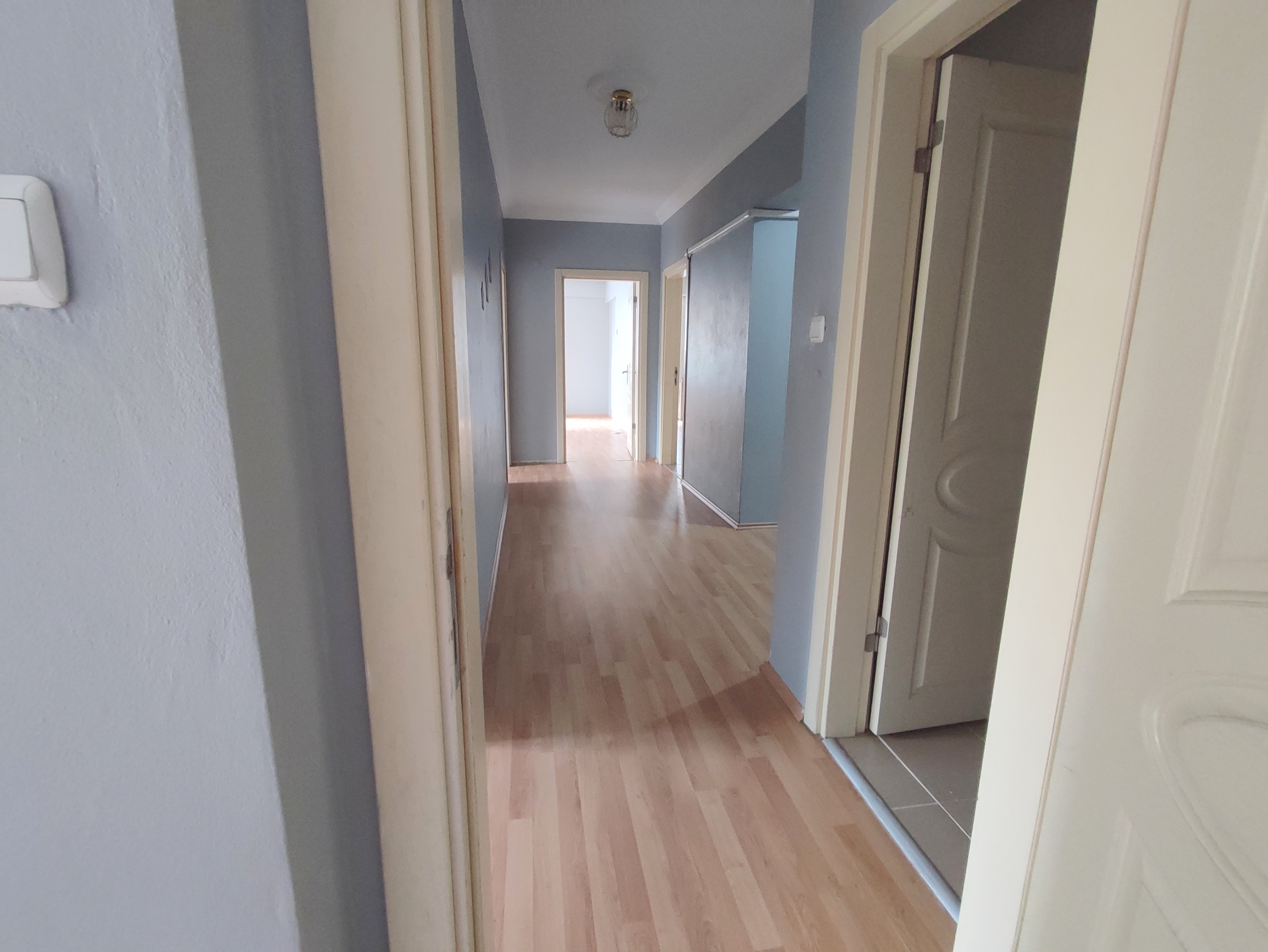 YOMRA SANCAK MAH.GENİŞ FERAH SATILIK DAİRE