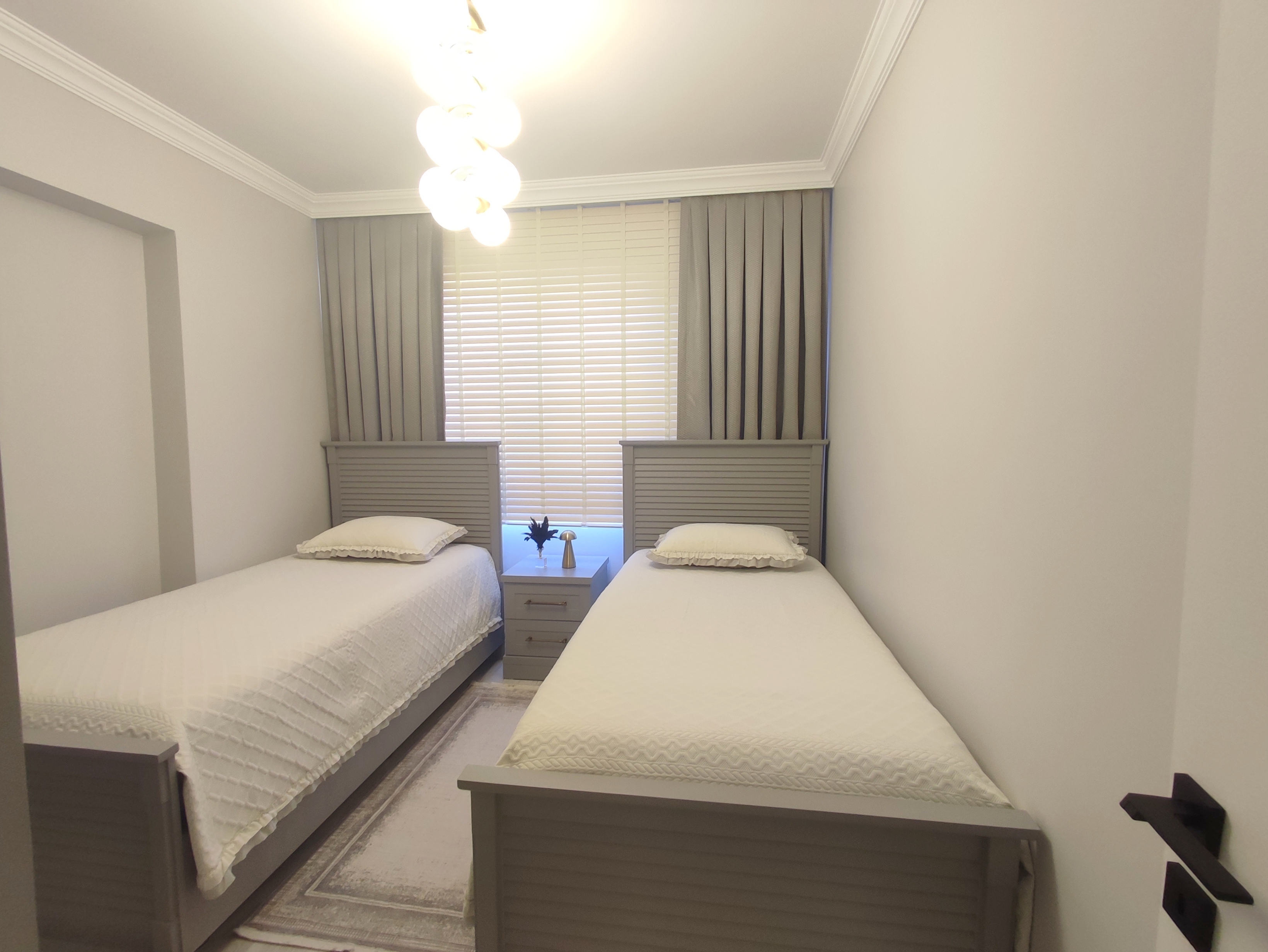 MABEL'DEN ÜNİVERSİTE MAH.GENİŞ FERAH DENİZ MANZARALI DAİRE