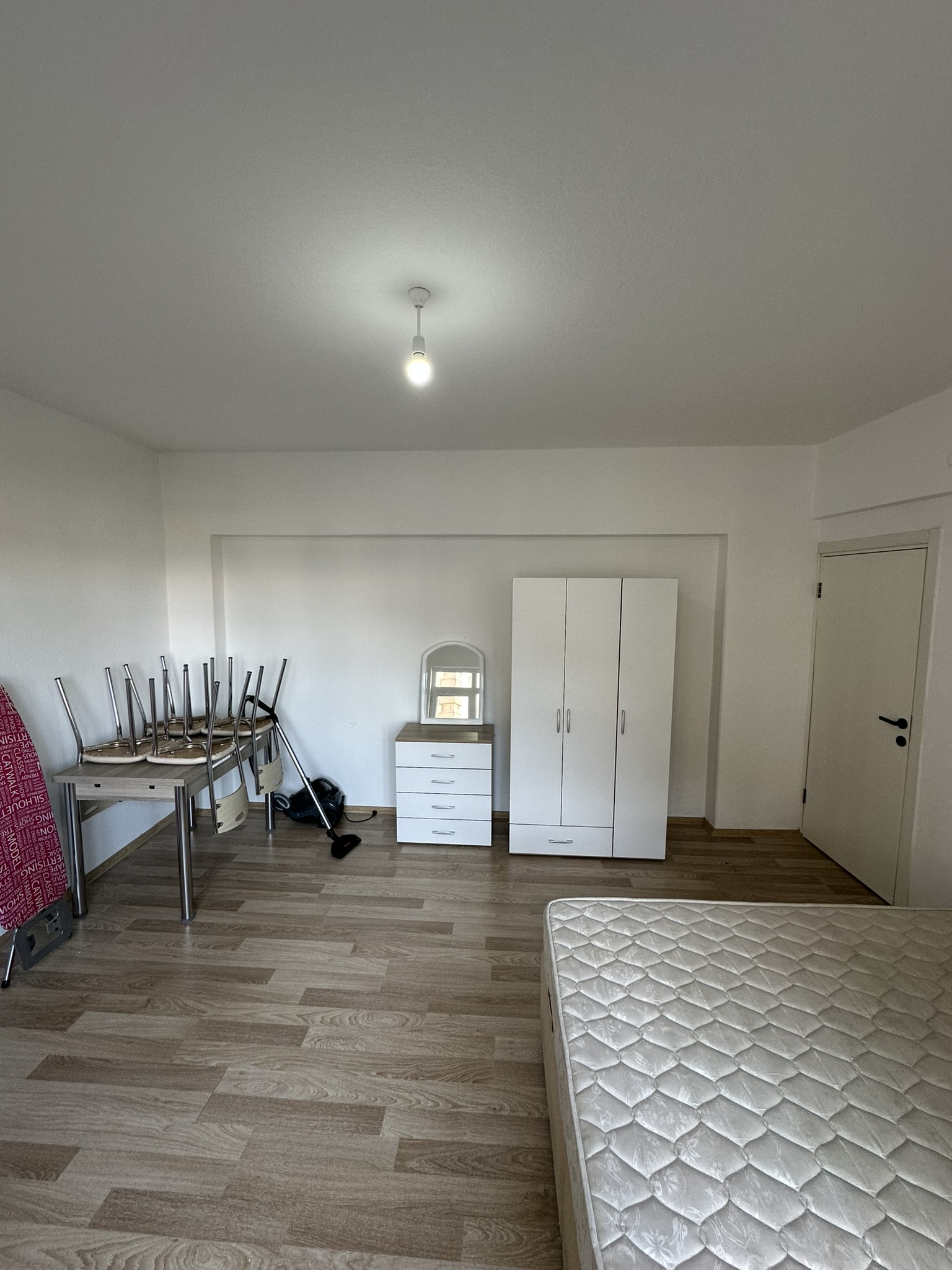 ÇINARLAR MAHALLESİ  EŞYALI KİRALIK