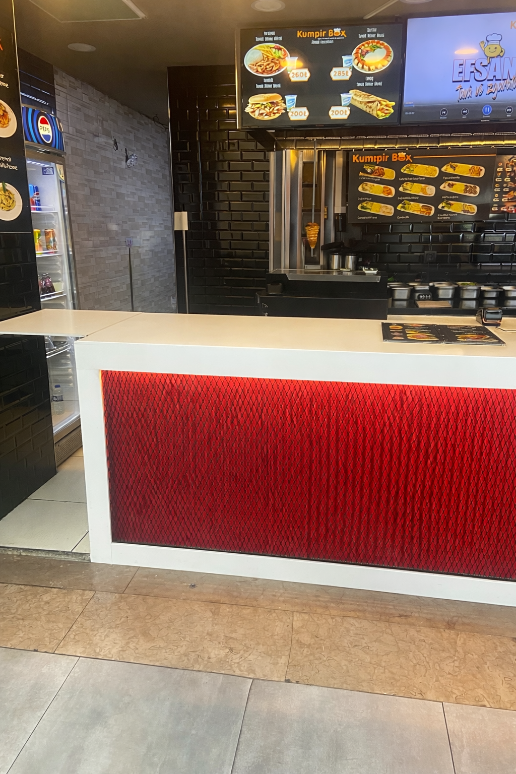 RUBENİS AVM’DE DEVREN KİRALIK DÜKKAN