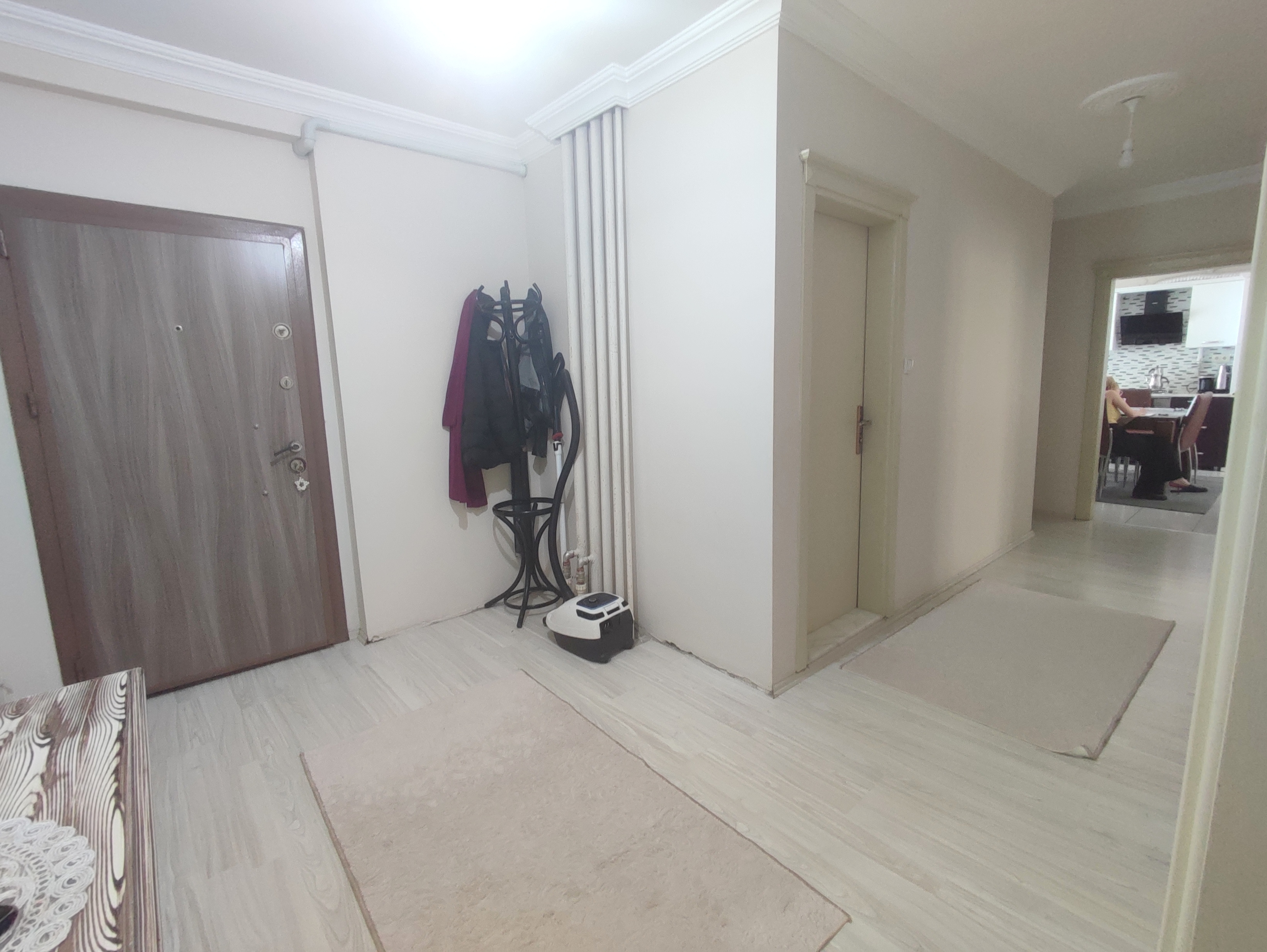 AKÇAABAT YAYLACIK MAH. MERKEZİ KONUMDA SATILIK DAİRE