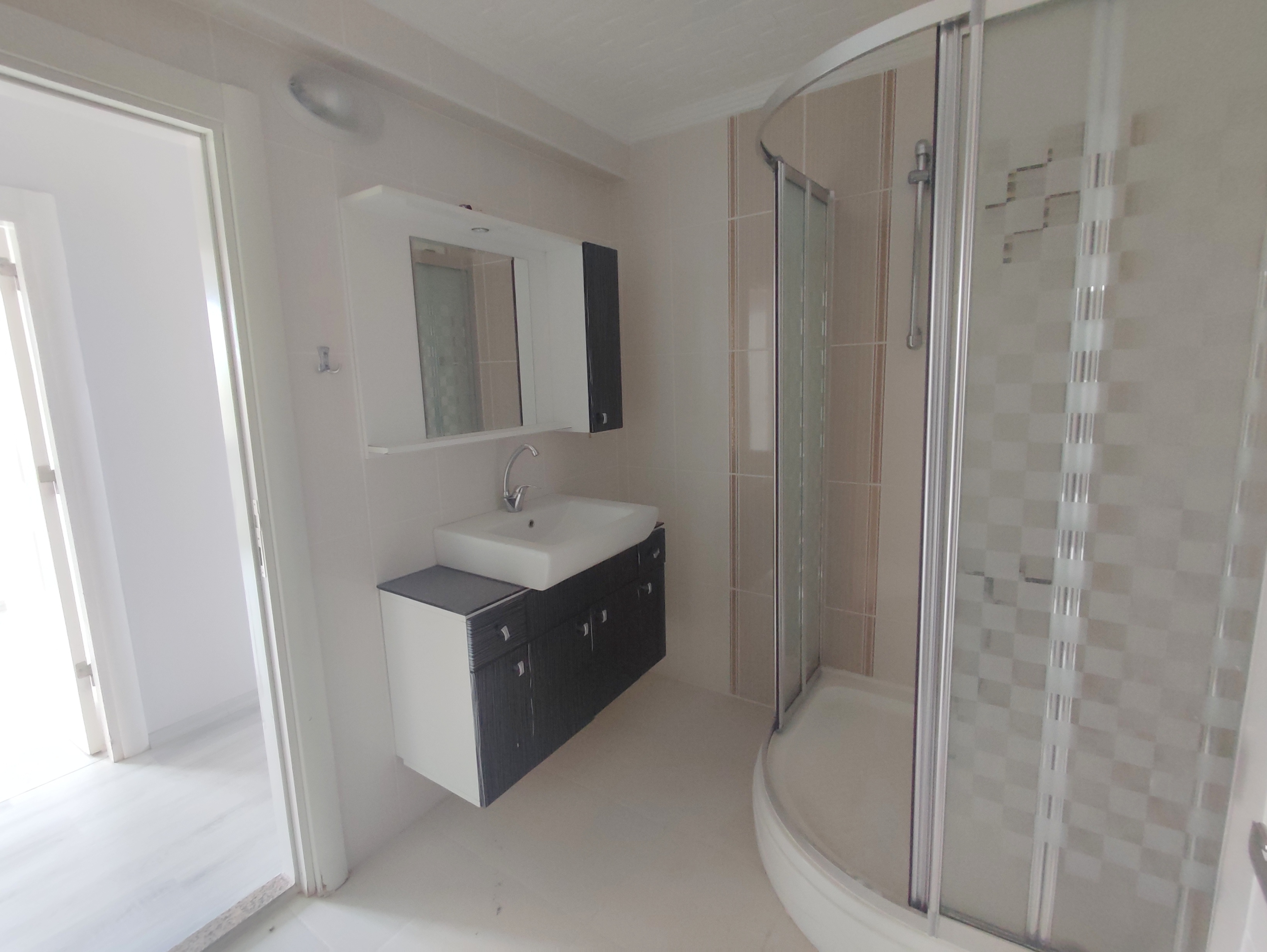 MABEL'DEN ÜNİVERSİTE MAH.GENİŞ FERAH DENİZ MANZARALI KİRALIK