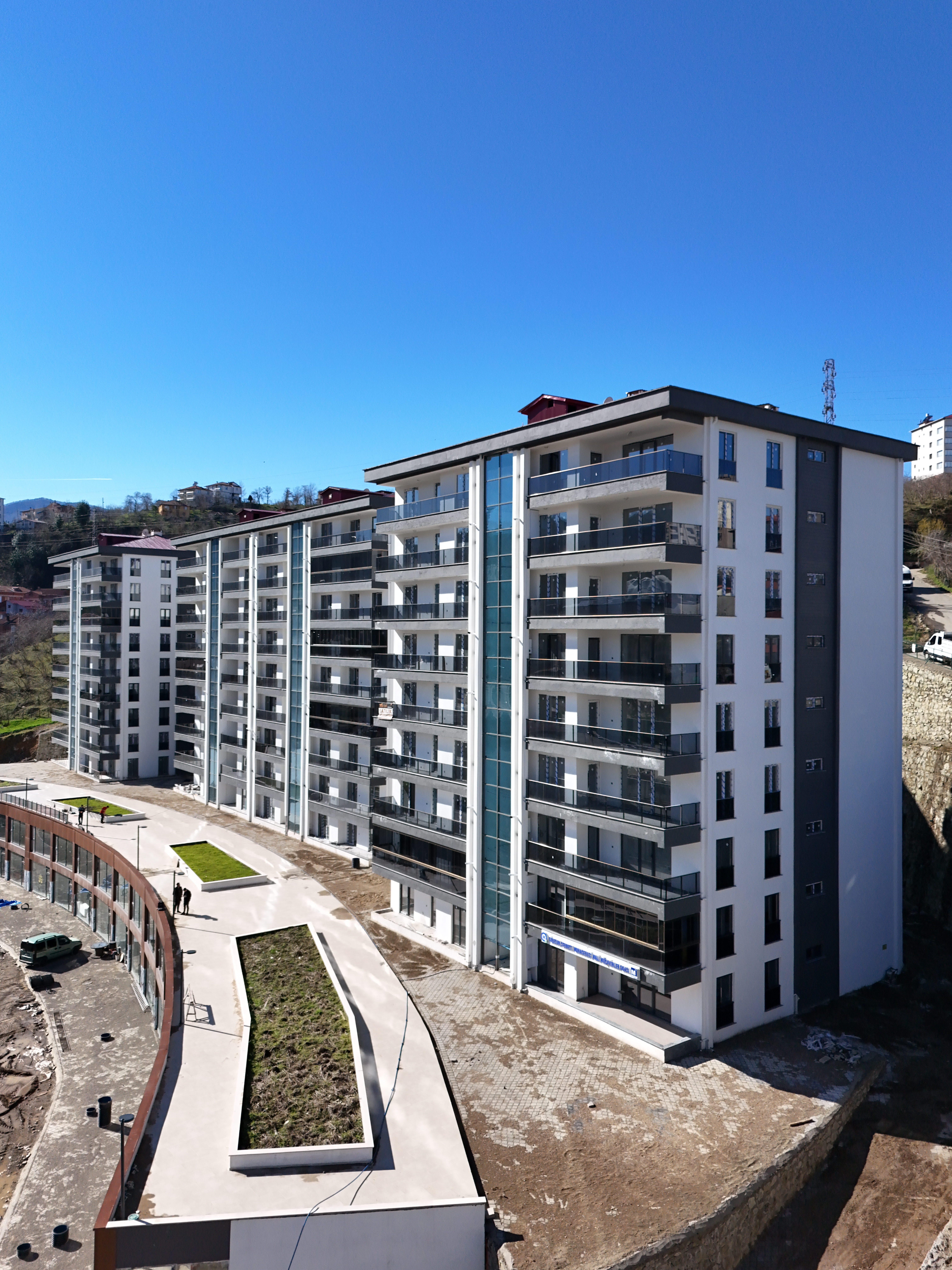 MABEL'DEN AKSU STADIUM CADDE EVLERİNDE GENİŞ FERAH DAİRE