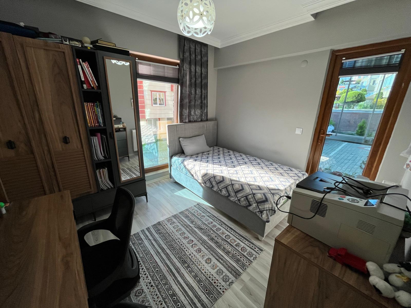 MABEL GAYRİMENKUL-ŞAHİNCİLİ M.-ÇAĞLAYAN SİTESİNDE HAVUZLU 3+1