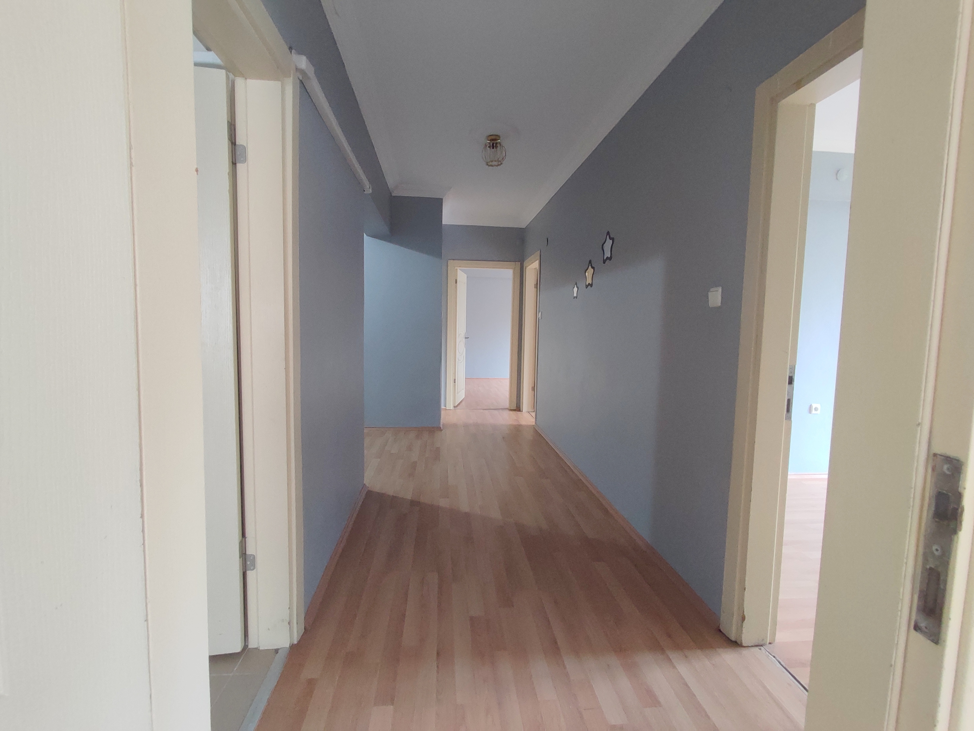 YOMRA SANCAK MAH.GENİŞ FERAH SATILIK DAİRE