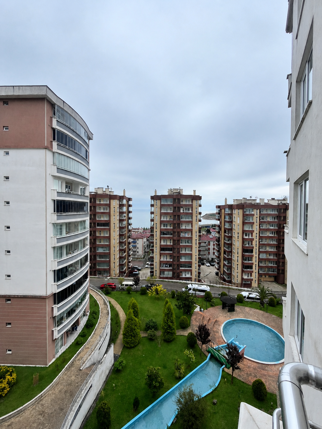 MABEL'DEN GEDİKKAYA ŞELALE EVLERİNDE KİRALIK DAİRE