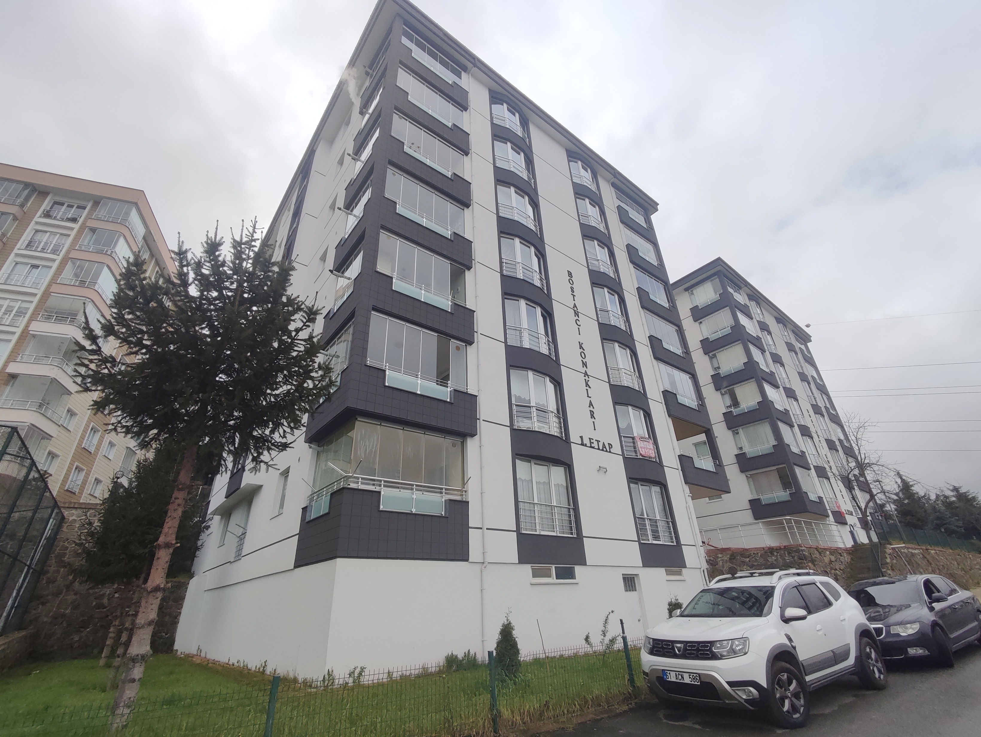 MABEL'DEN ÜNİVERSİTE MAH.GENİŞ FERAH FUL DENİZ MANZARALI DAİRE