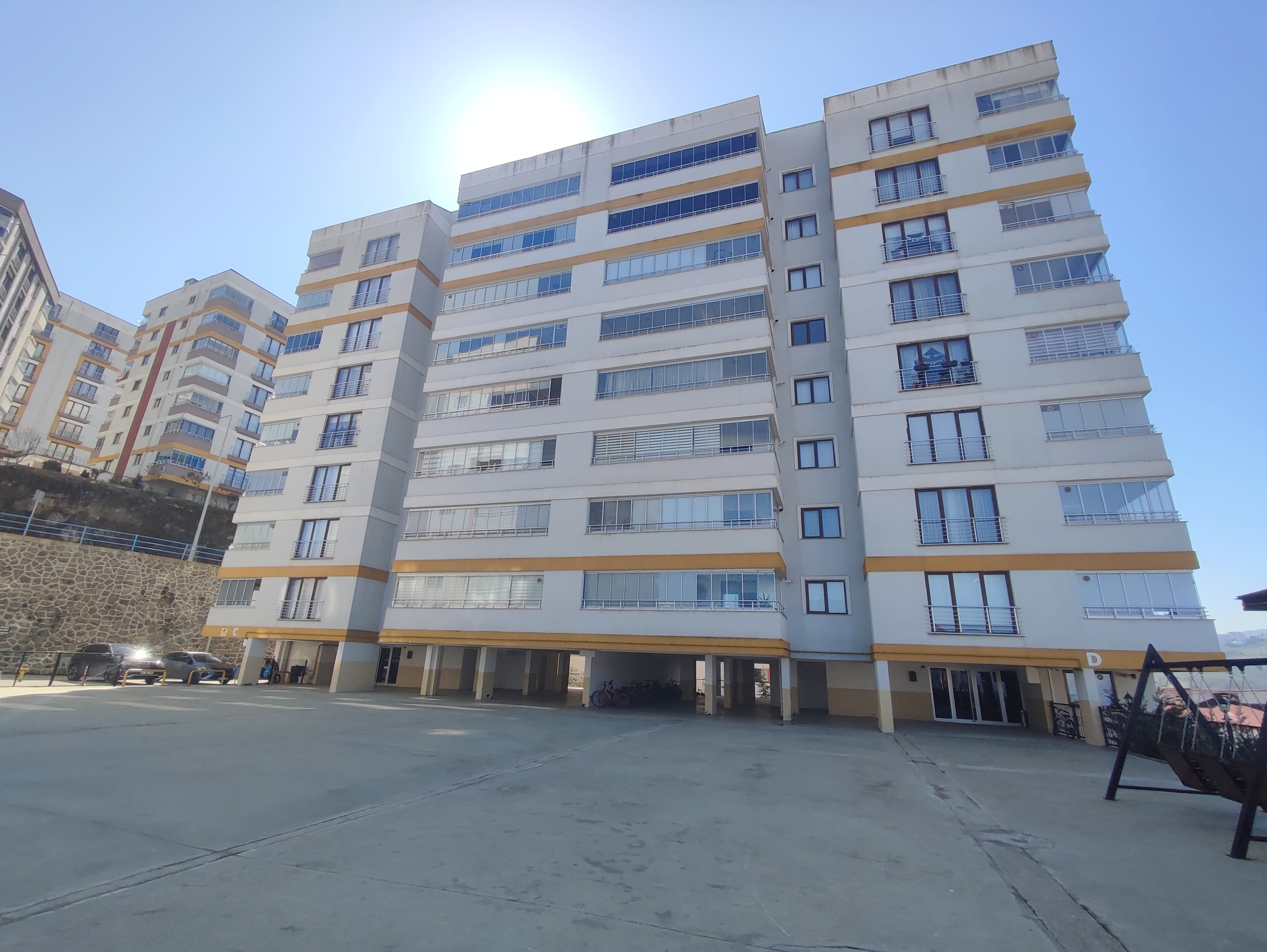 MABEL'DEN ÜNİVERSİTE MAH.GENİŞ FERAH DENİZ MANZARALI DAİRE