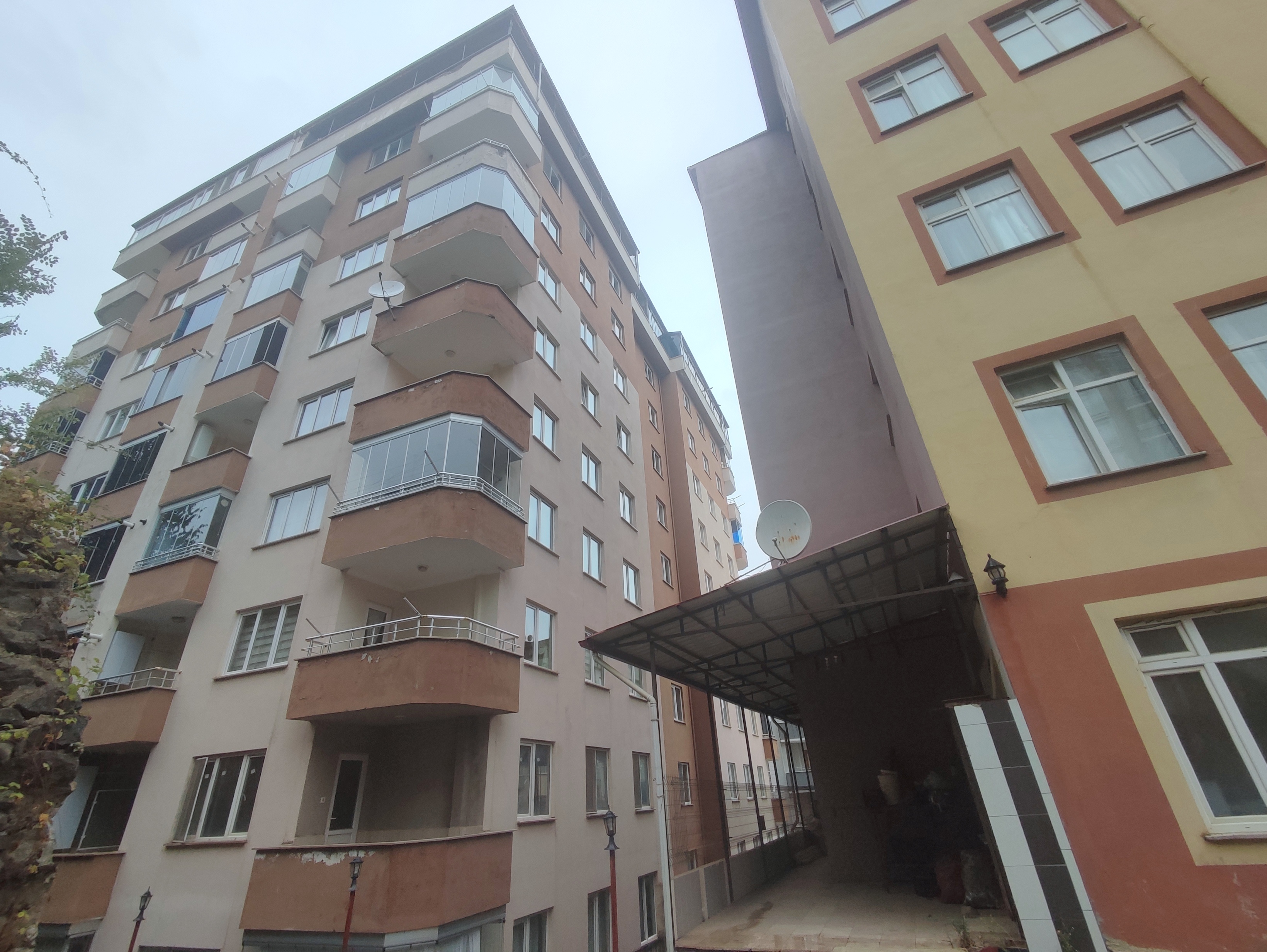 YOMRA SANCAK MAH.GENİŞ FERAH SATILIK DAİRE