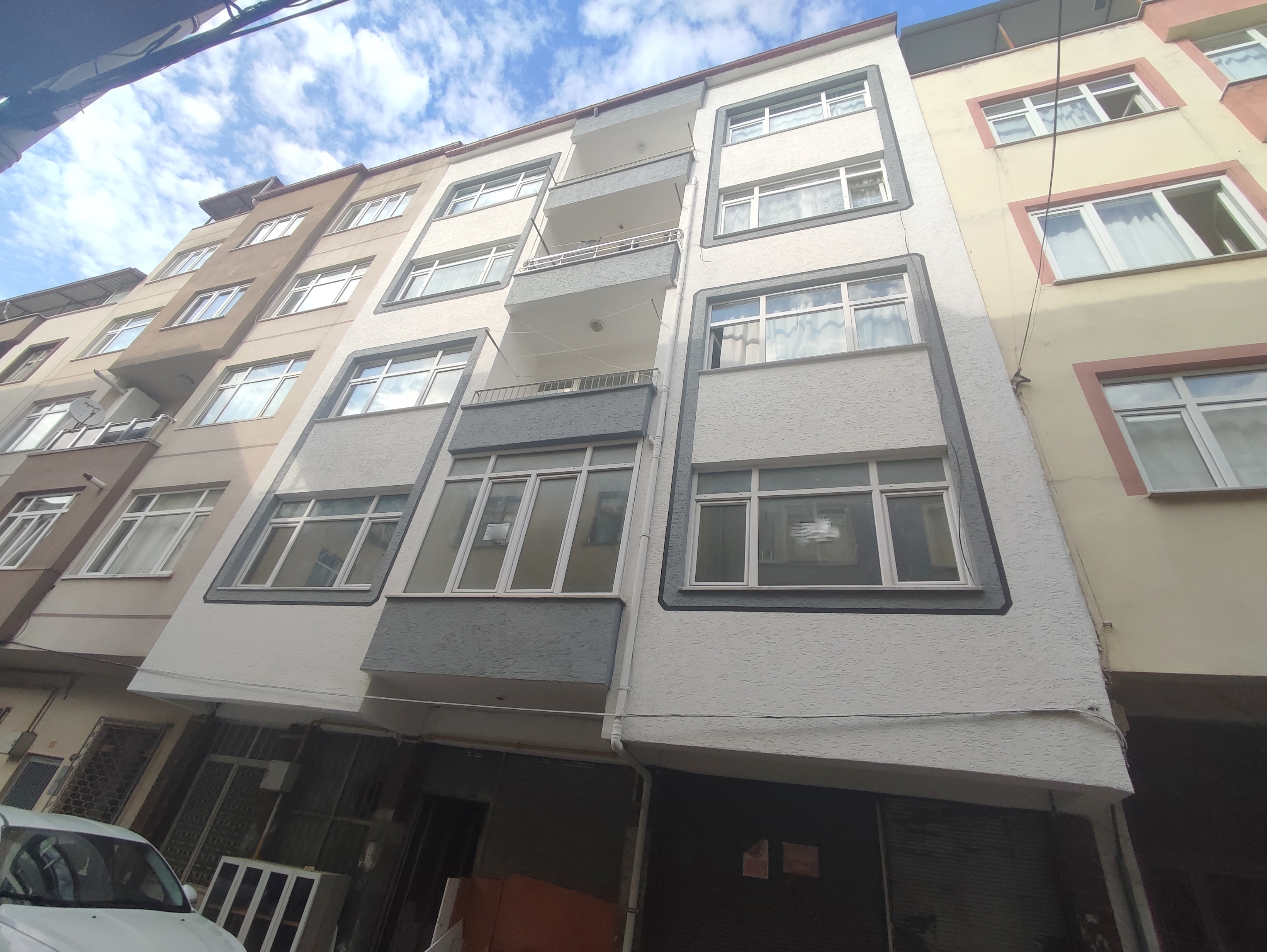 TOKLU MAH. 3+1 FIRSAT SATILIK DAİRE