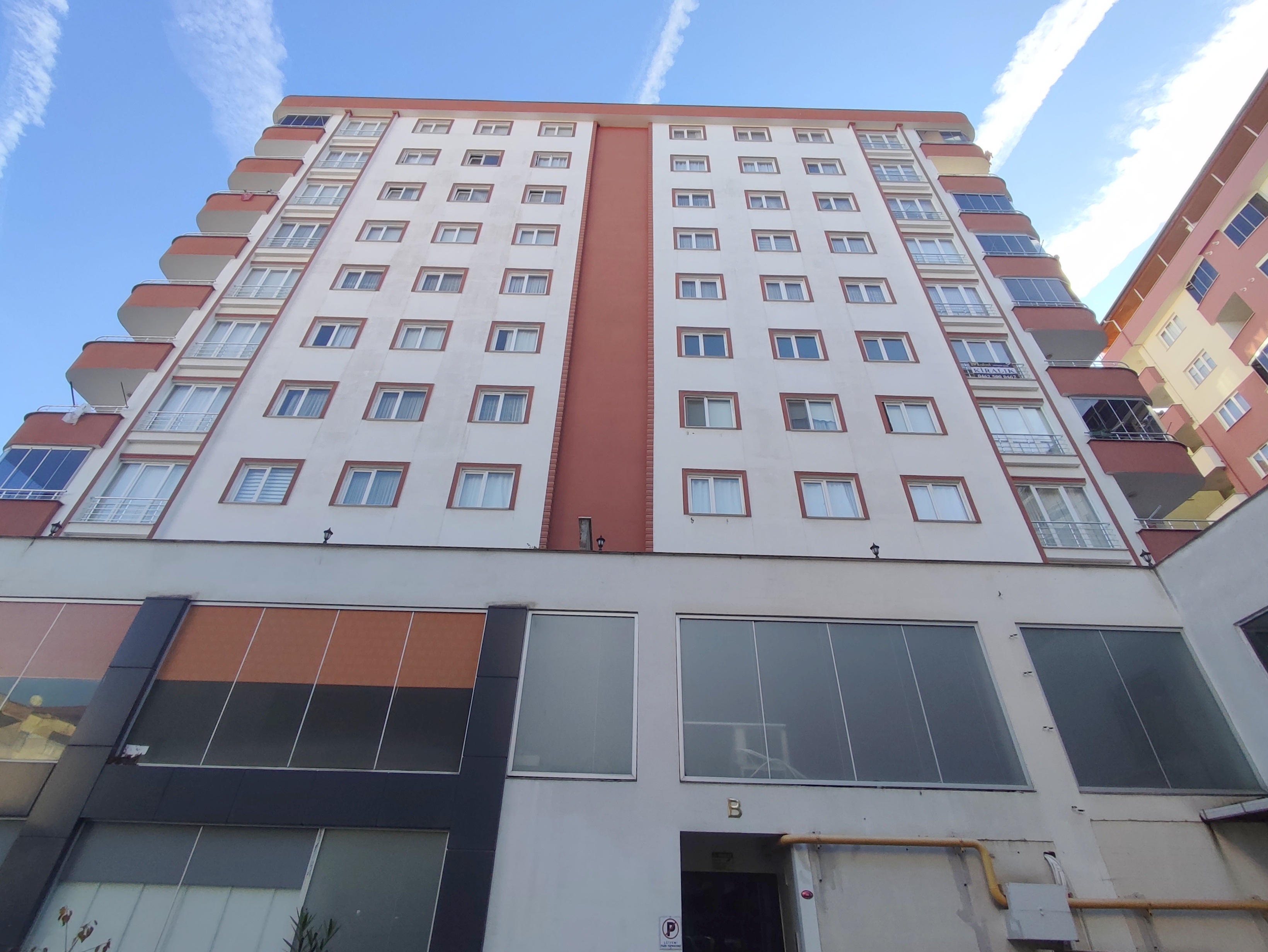 MABEL GAYRİMENKUL YOMRA SANCAK MAH.GENİŞ FERAH KİRALIK DAİRE