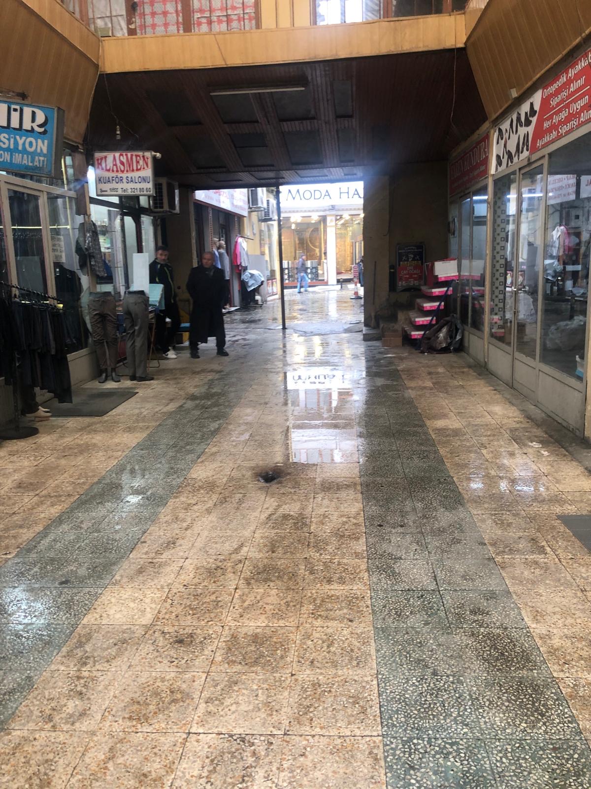 PAZARKAPI BEDESTEN ÇARŞISINDA SATILIK DÜKKAN