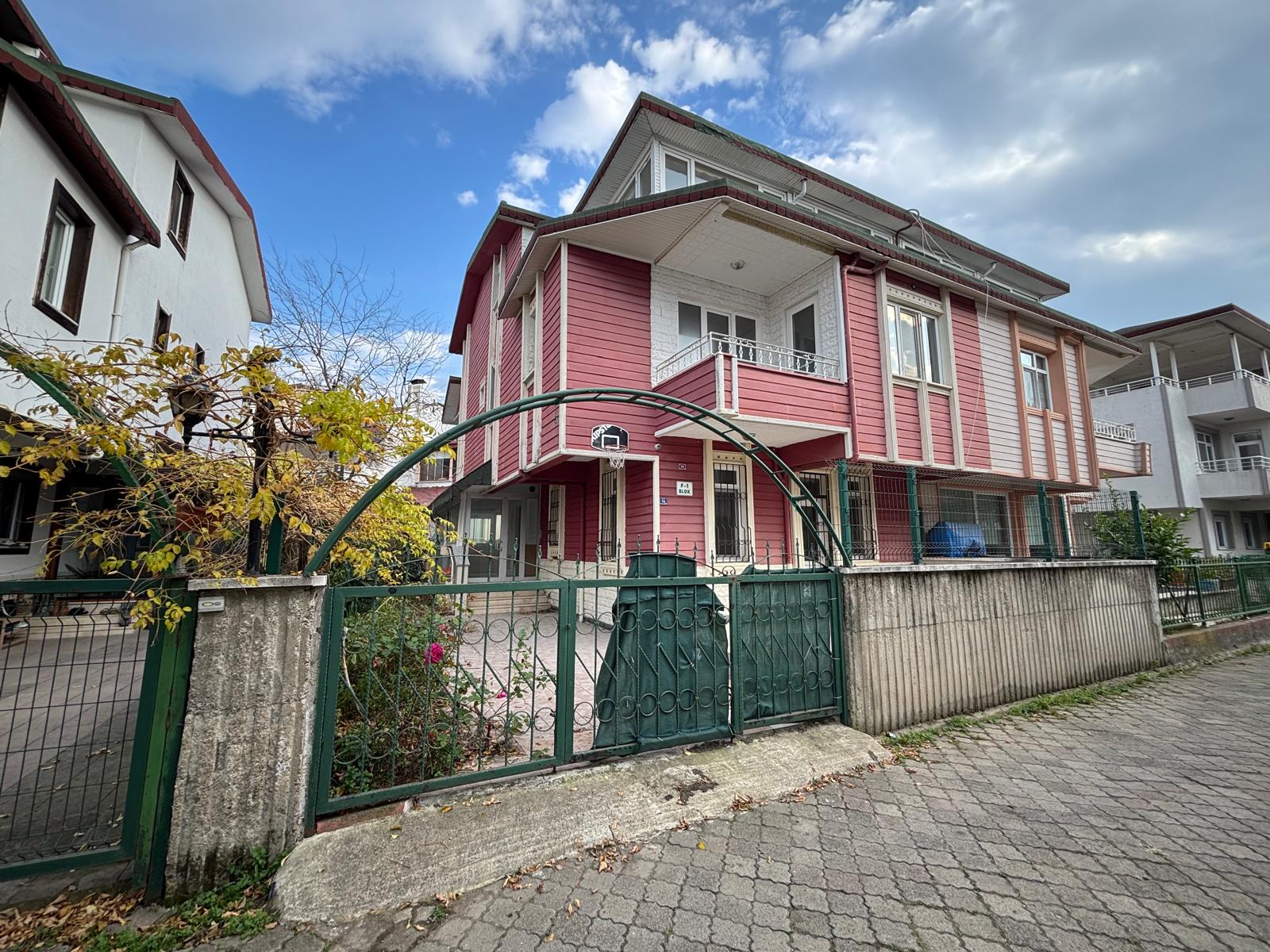 DENİZ VİLLALARI NO:74