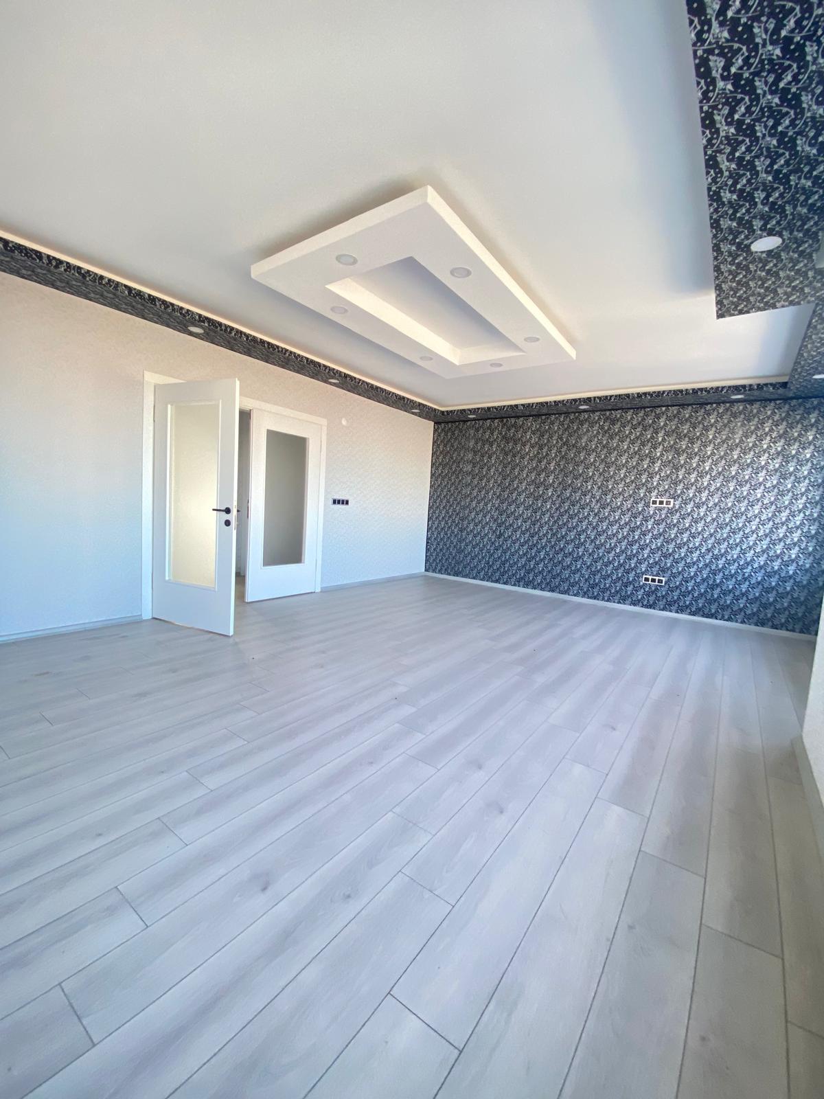MABEL'DEN GÜZELYALI CADDESİNDE DENİZ VE DOĞA MANZRALI LÜKSDAİRE