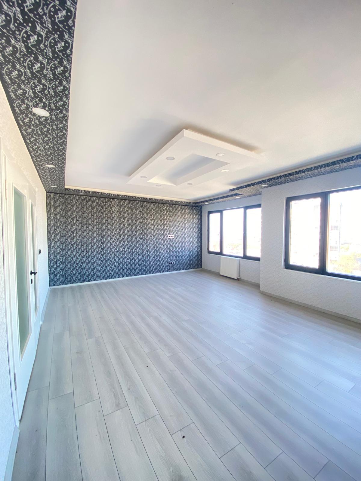 MABEL'DEN GÜZELYALI CADDESİNDE DENİZ VE DOĞA MANZRALI LÜKSDAİRE