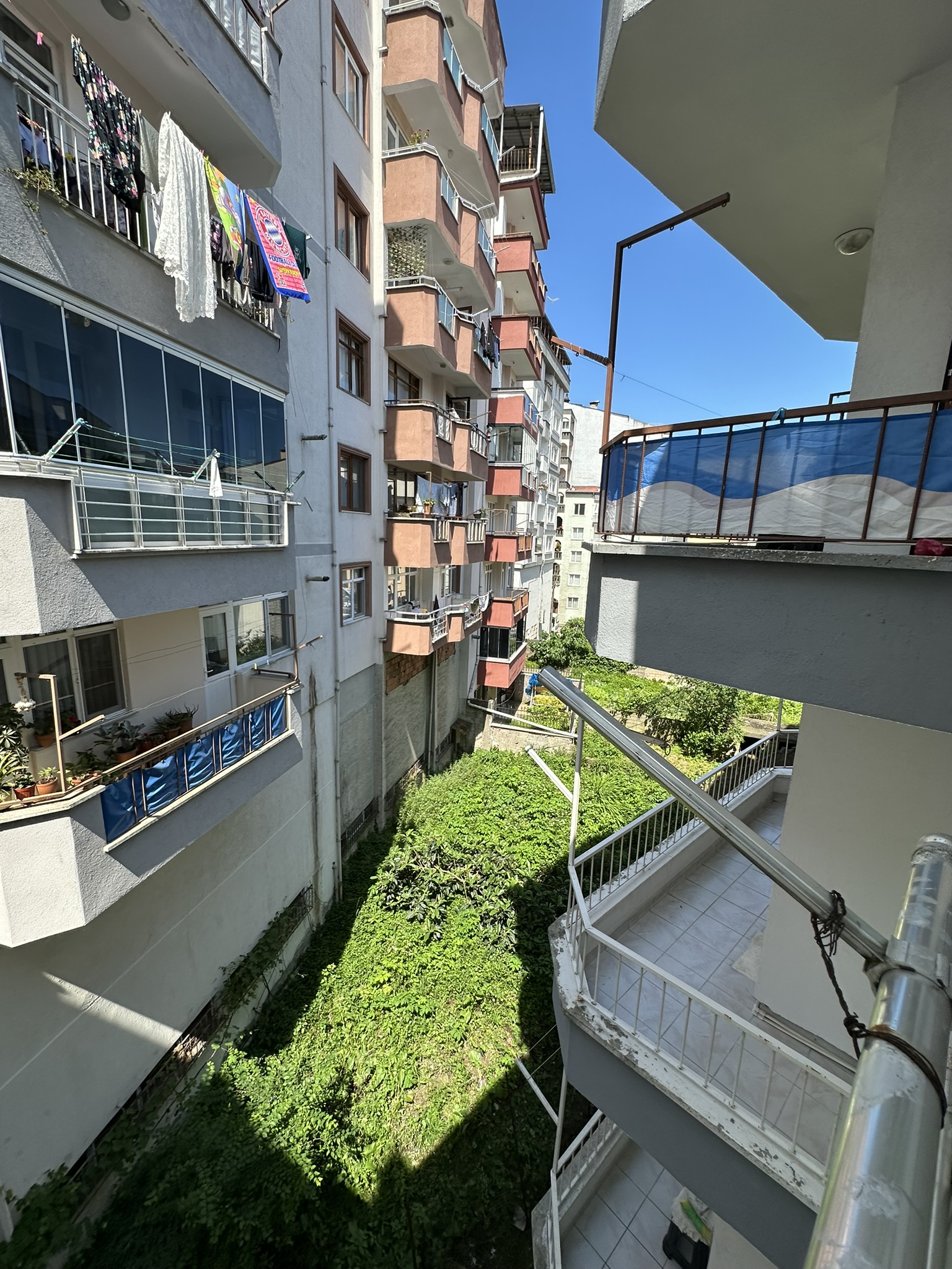 HACI HÜSEYİN MAH. POYRAZ SOKAK ASANSÖRLÜ DOĞALGAZLI 3+1 KİRALIK DAİRE
