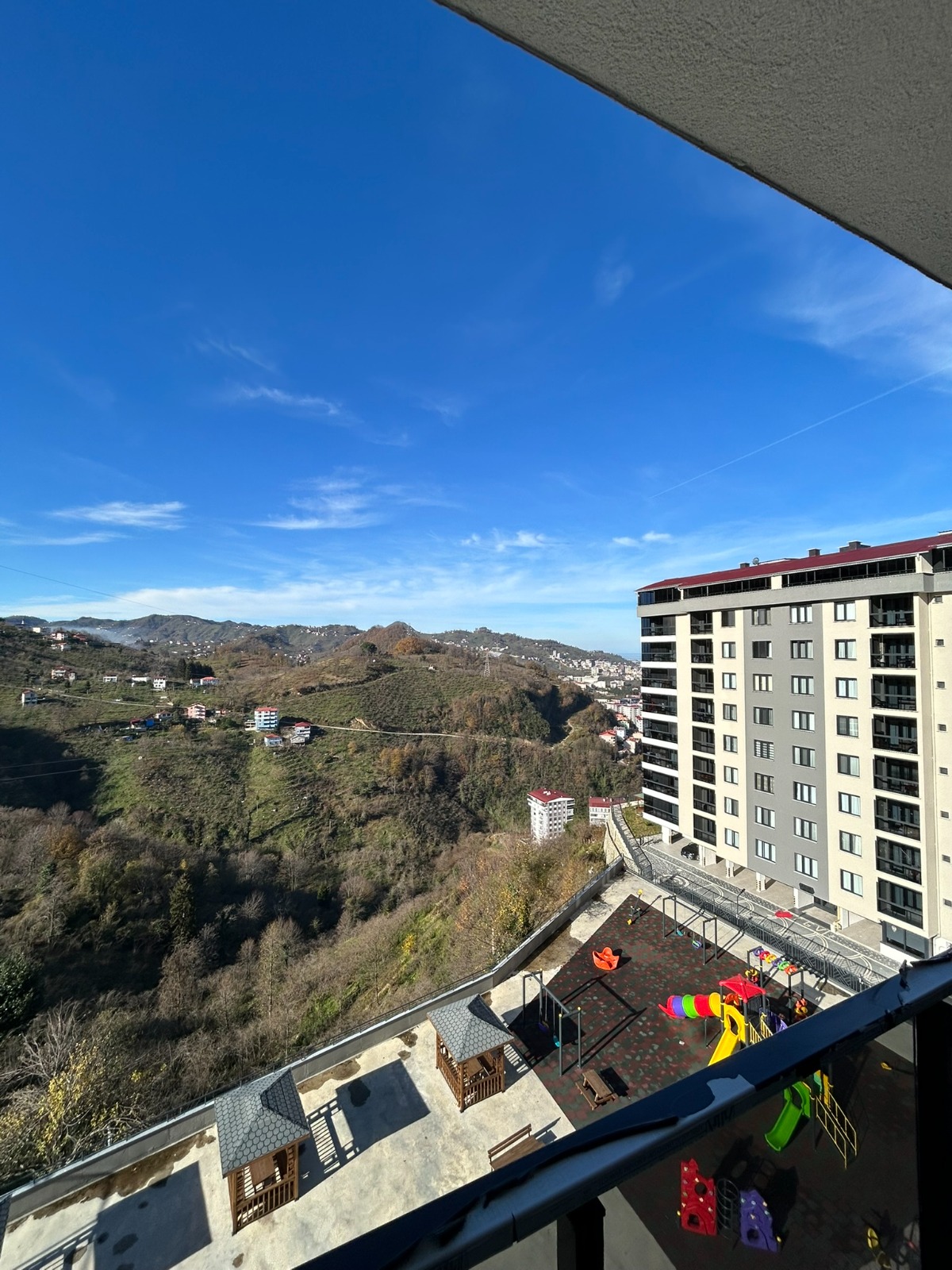 TEYYAREDÜZÜ MH. ŞEHRİ GİRESUN EVLERİ ARA KAT SATILIK DAİRE