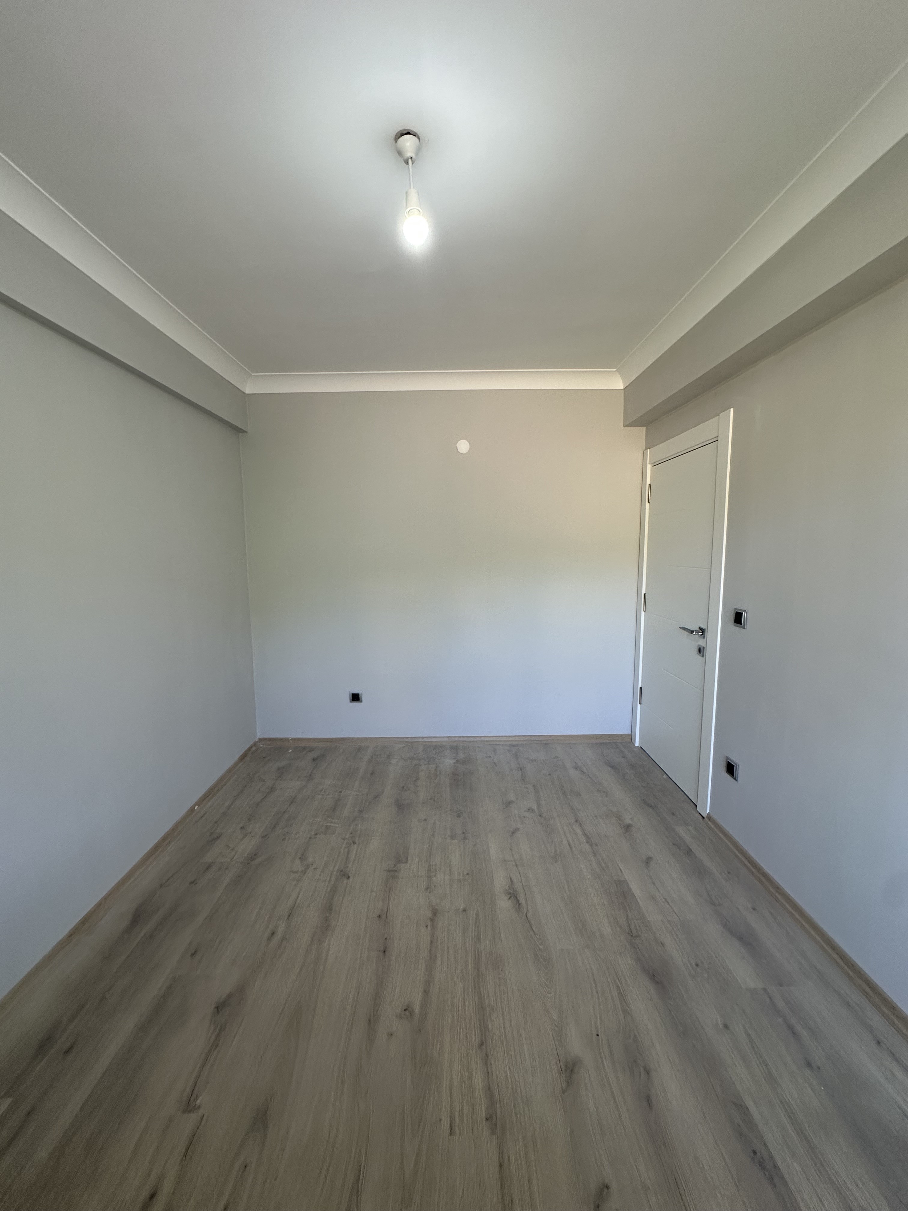 STADİUM CADDE EVLERİ A BLOK D.17 3+1 KİRALIK