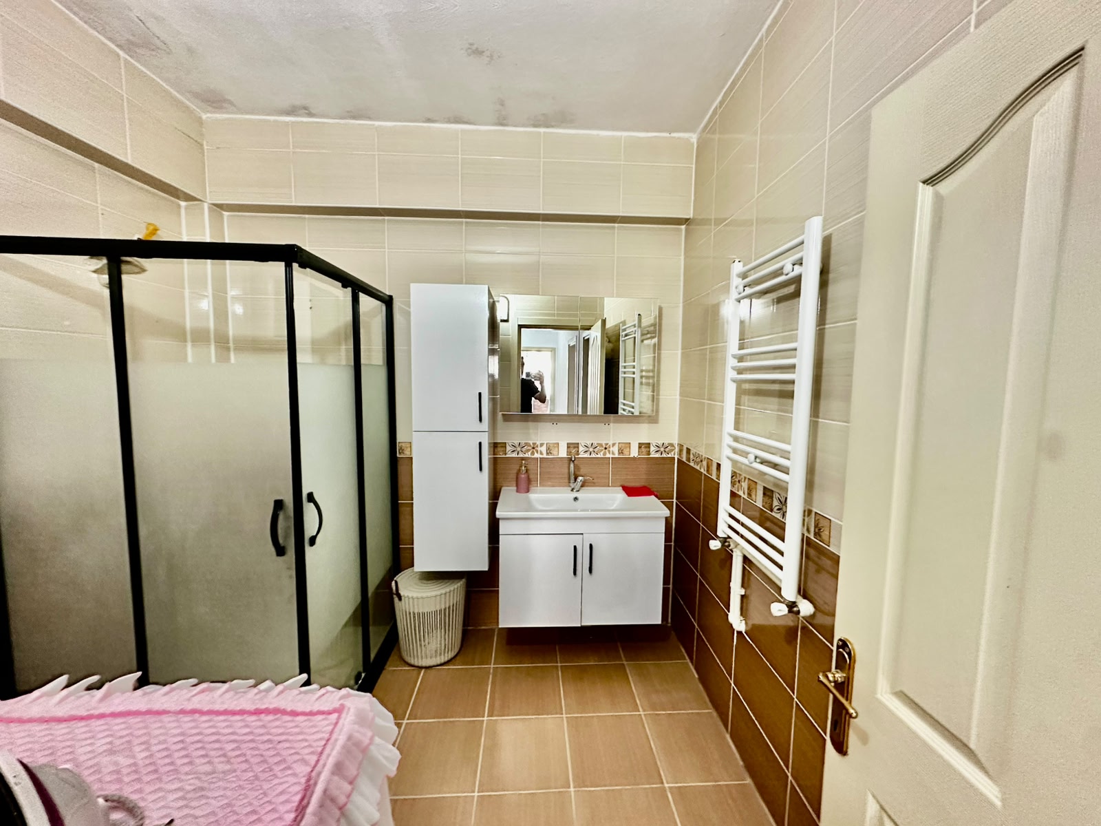 SARAÇLI MAH. ANAYOLA 2 DK YÜRÜME MESAFESİ 2+1 95 M2 FIRSAT DAİRE