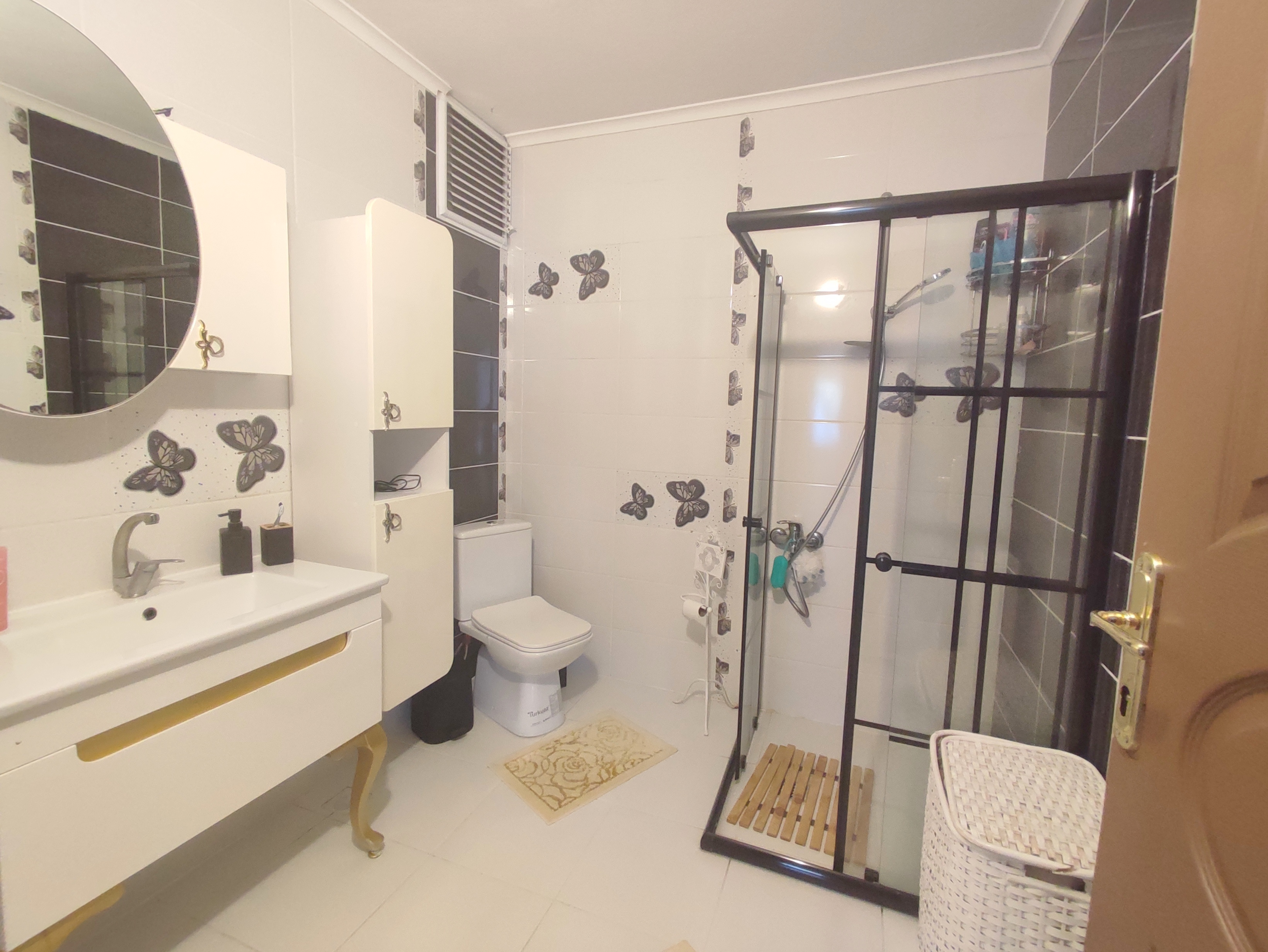 2 NOLU ERDOĞDU MAH. 4+1 GENİŞ FERAH MASRAFSIZ FIRSAT DAİRE