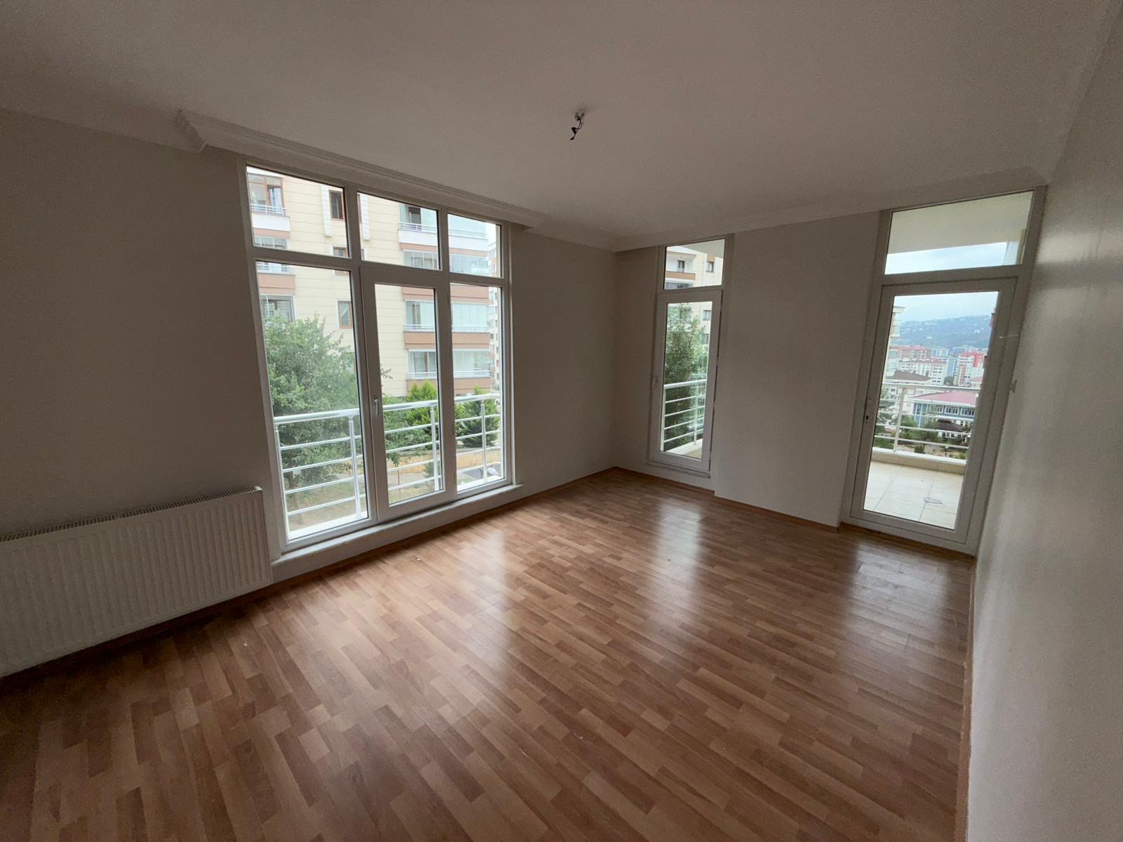 MABEL’DEN ÇUKURÇAYIR DA SATILIK 4+1 DAİRE