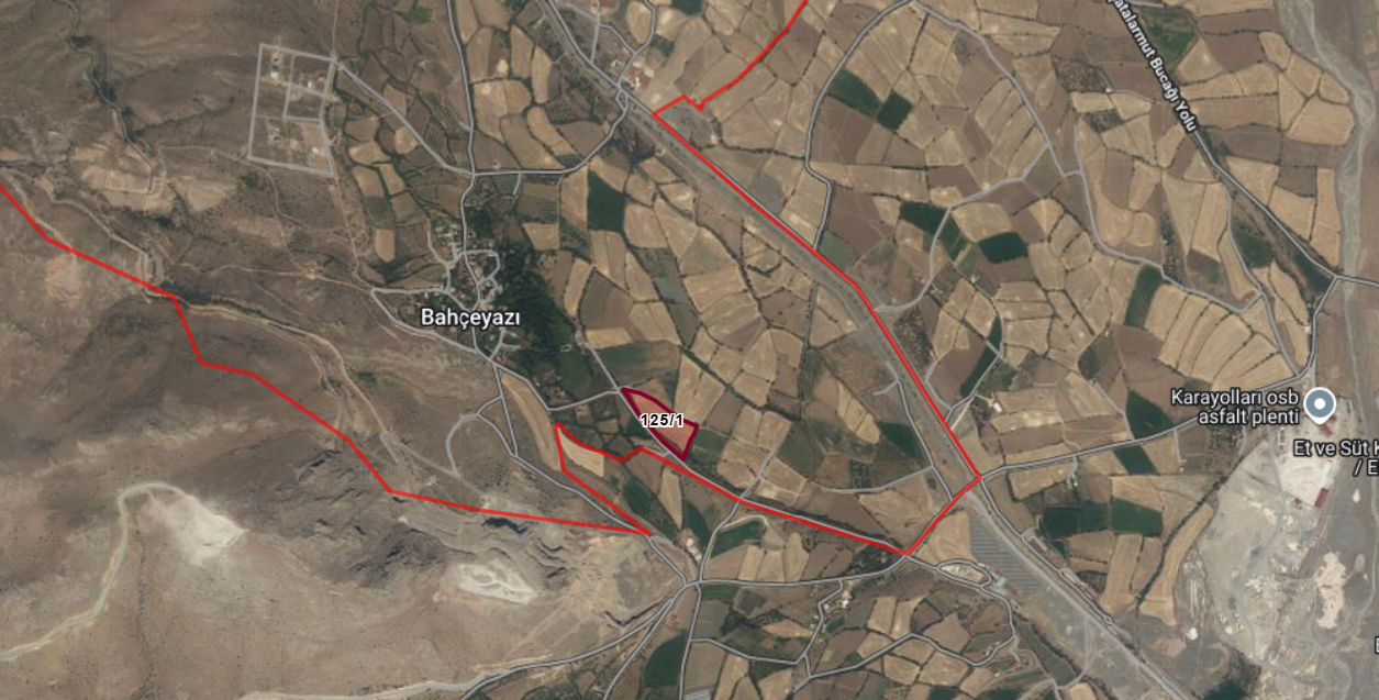 MABEL'DEN BAHÇEYAZI KÖYÜ'NDE SATILIK 13.205 M2 SULU TARLA