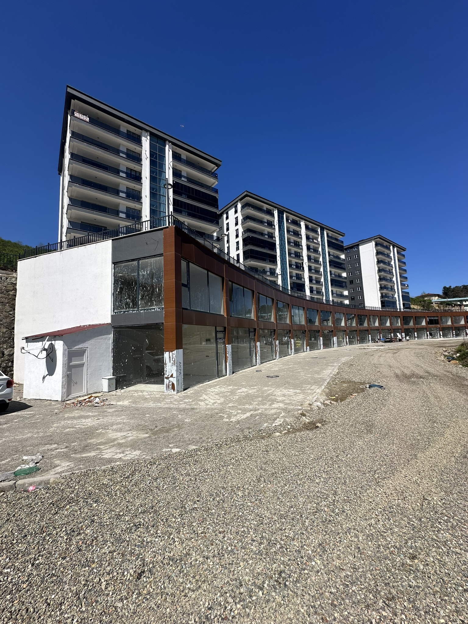 STADİUM CADDE EVLERİ DÜKKAN 2 NUMARA